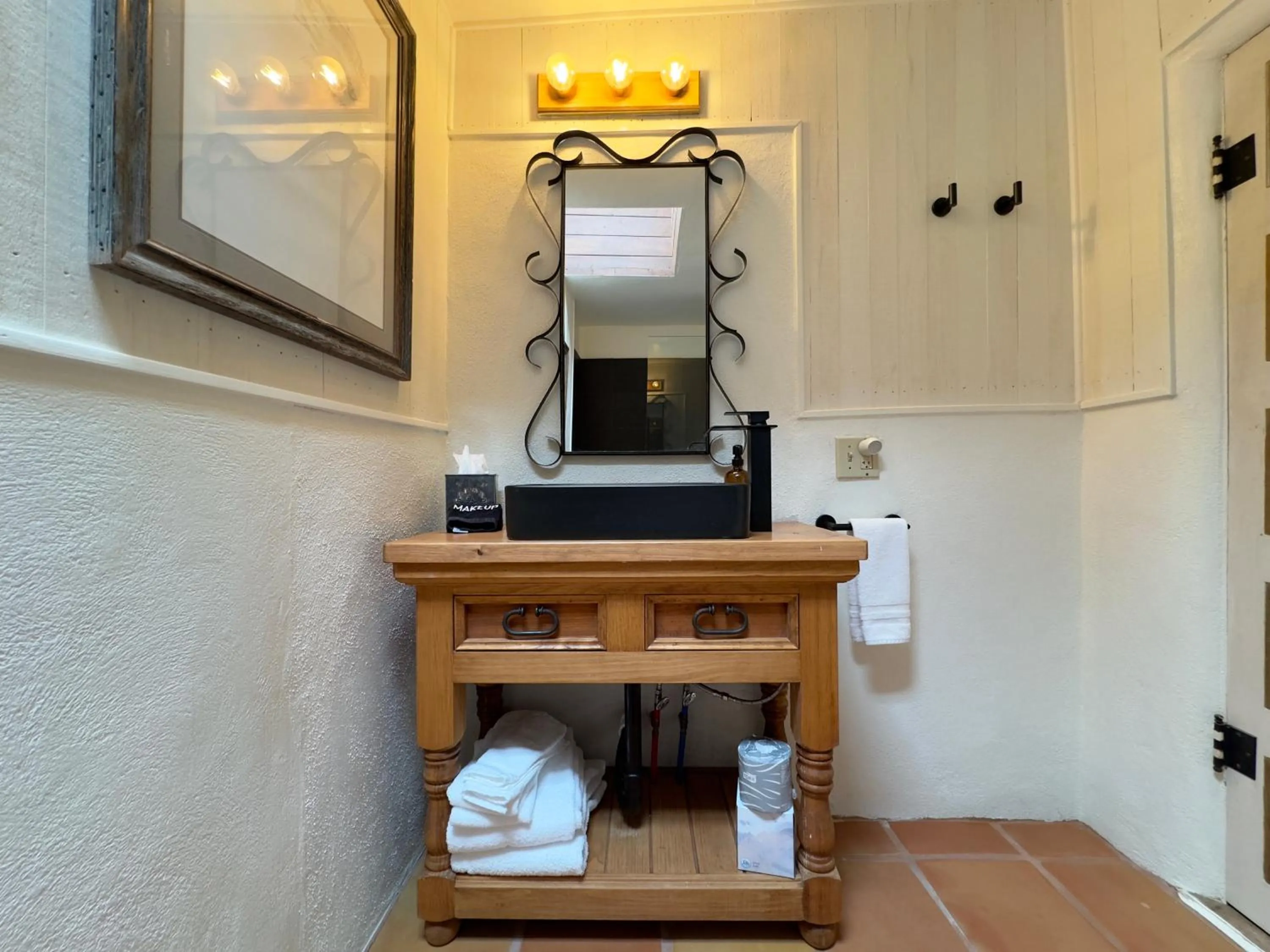 Old Taos Guesthouse B&B