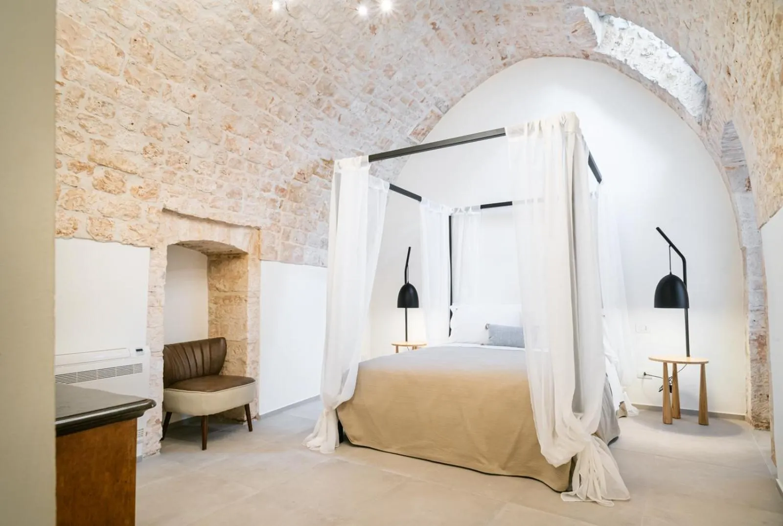 Bed in Petrantiche - Albergo Diffuso