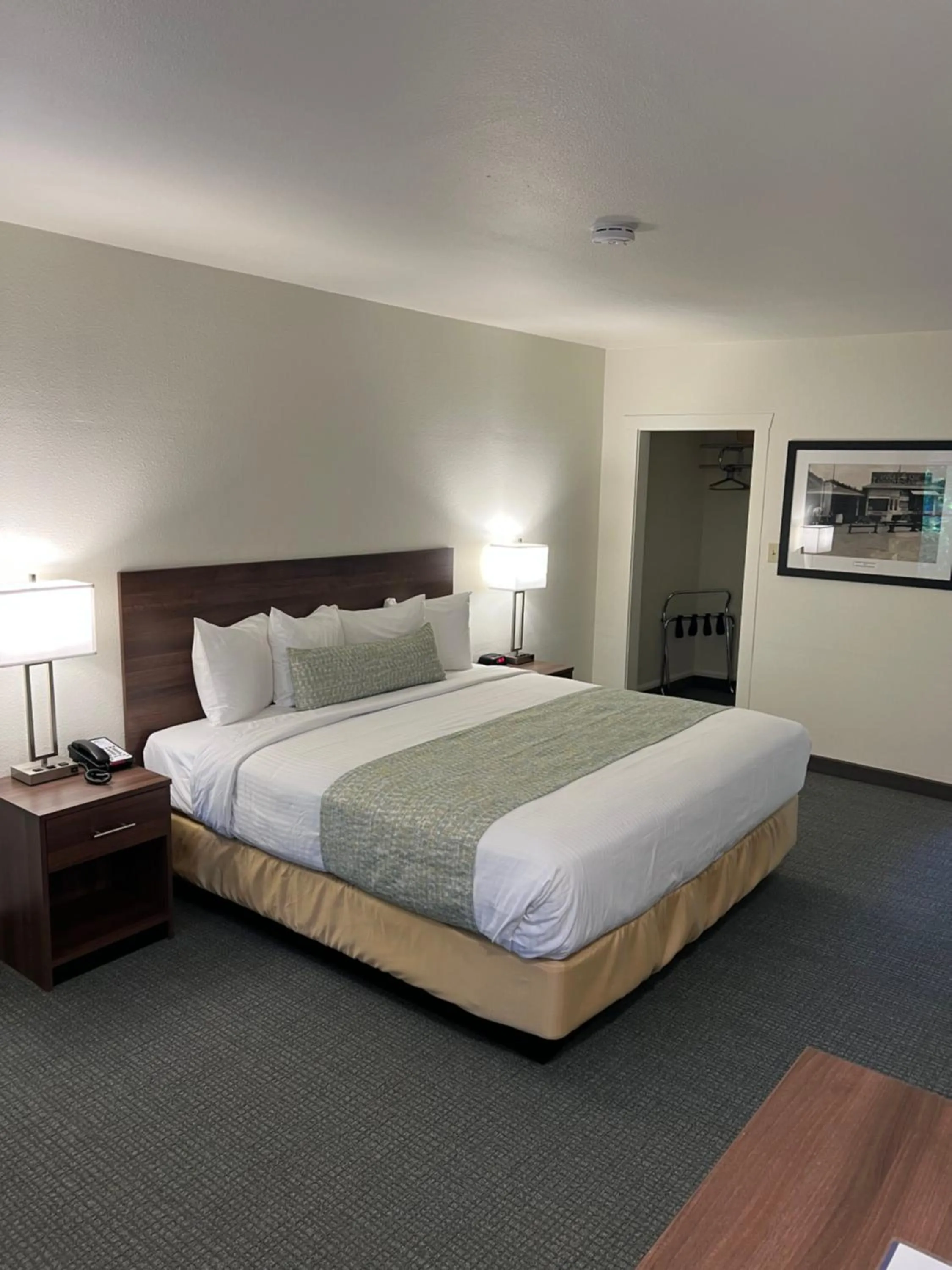 Bedroom, Bed in Villa Motel at Manitou Springs