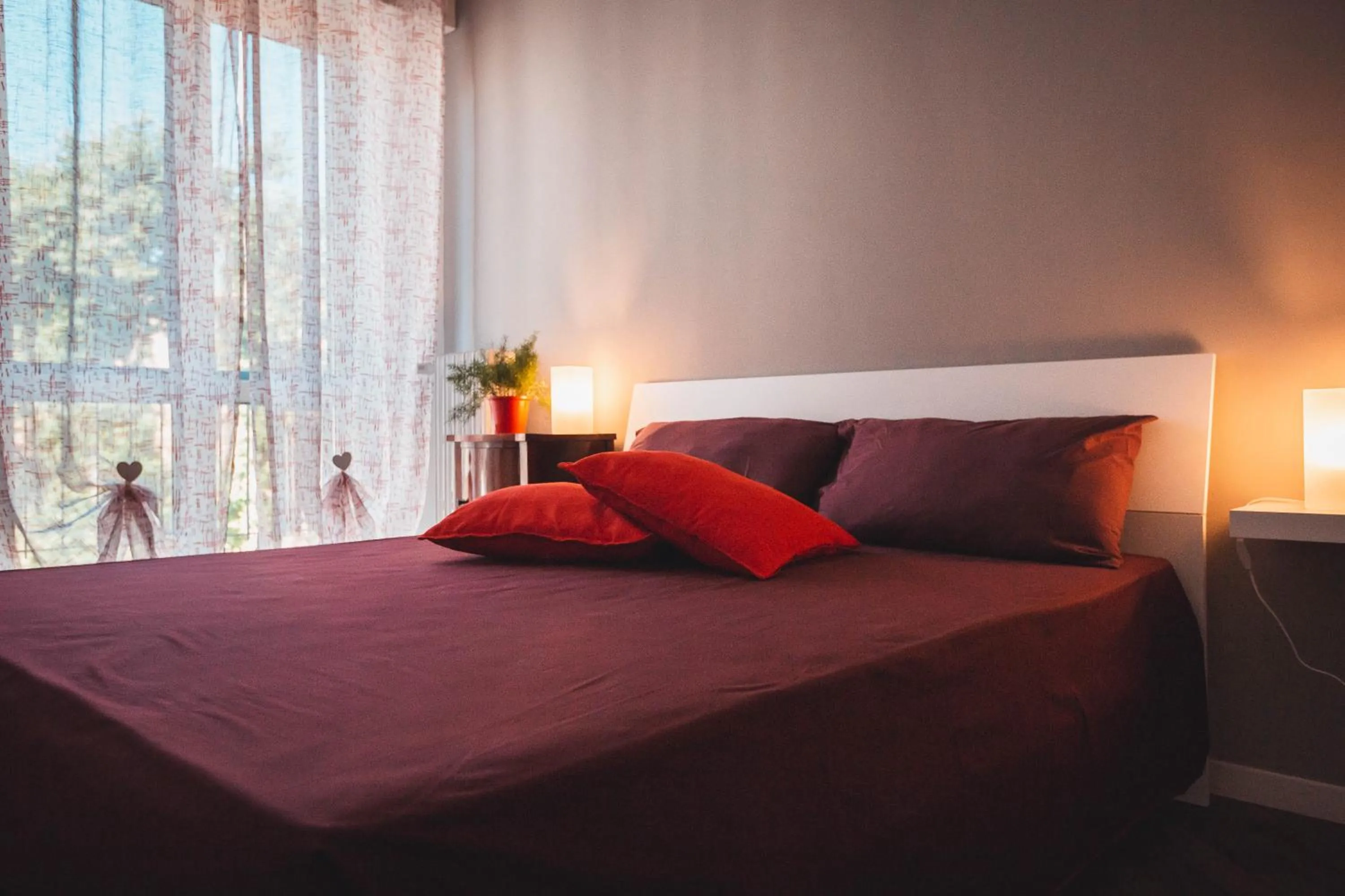 Other, Bed in Be Your Home - Guest House Colors