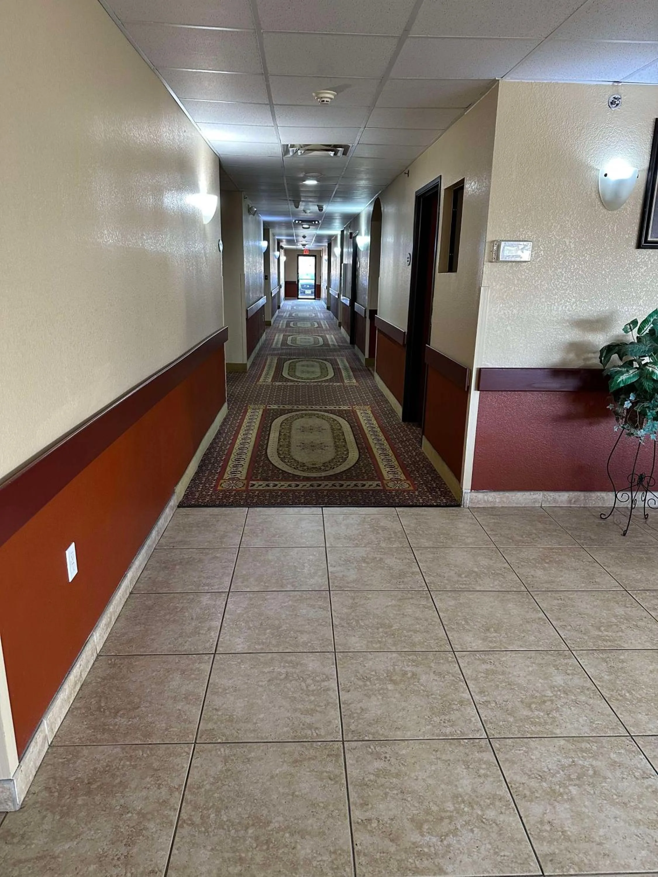 Lobby or reception in Super 8 by Wyndham Intercontinental Houston TX