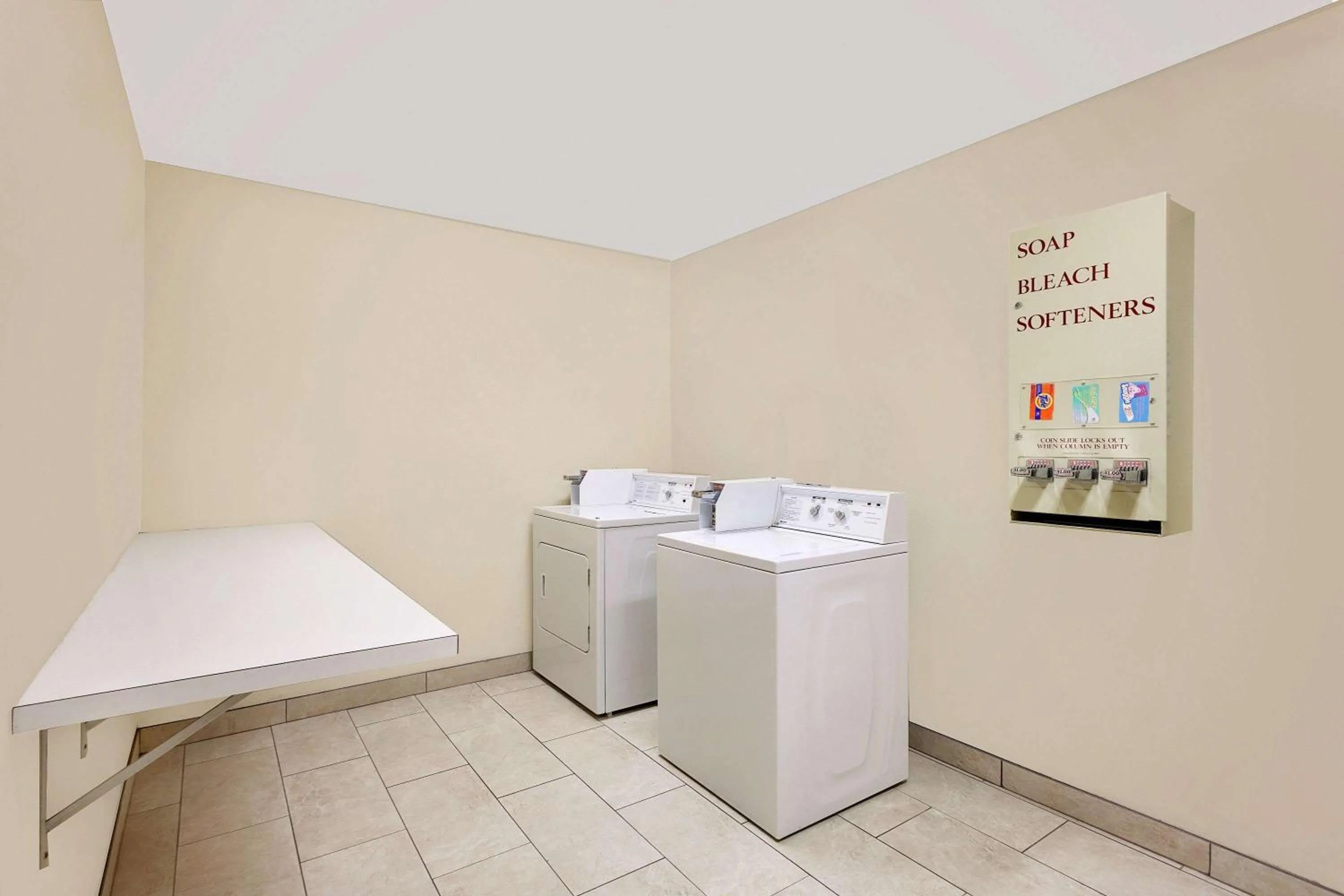 On site in Super 8 by Wyndham Lebanon