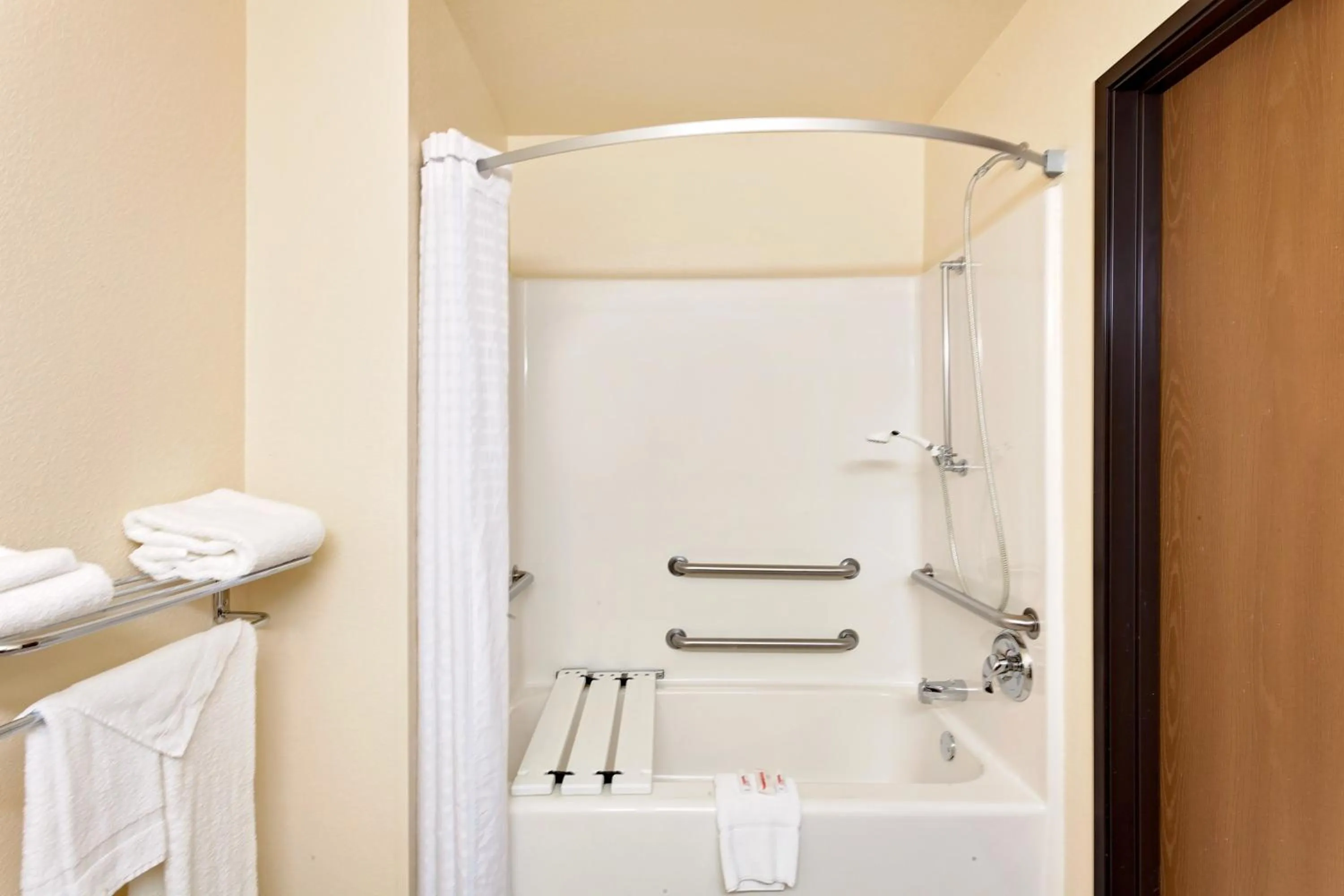 Super 8 by Wyndham Lebanon