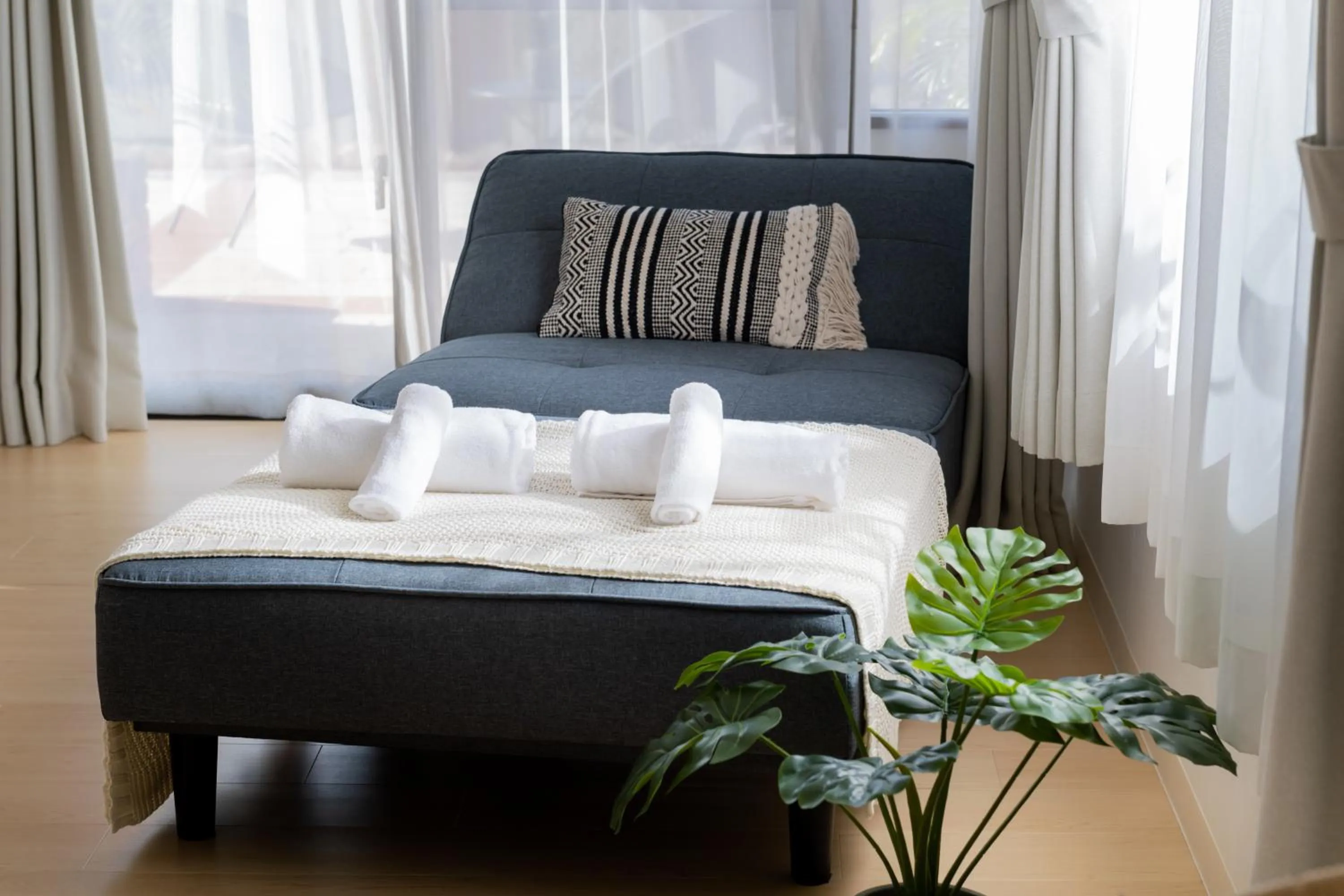 Living room, Bed in Little Santa