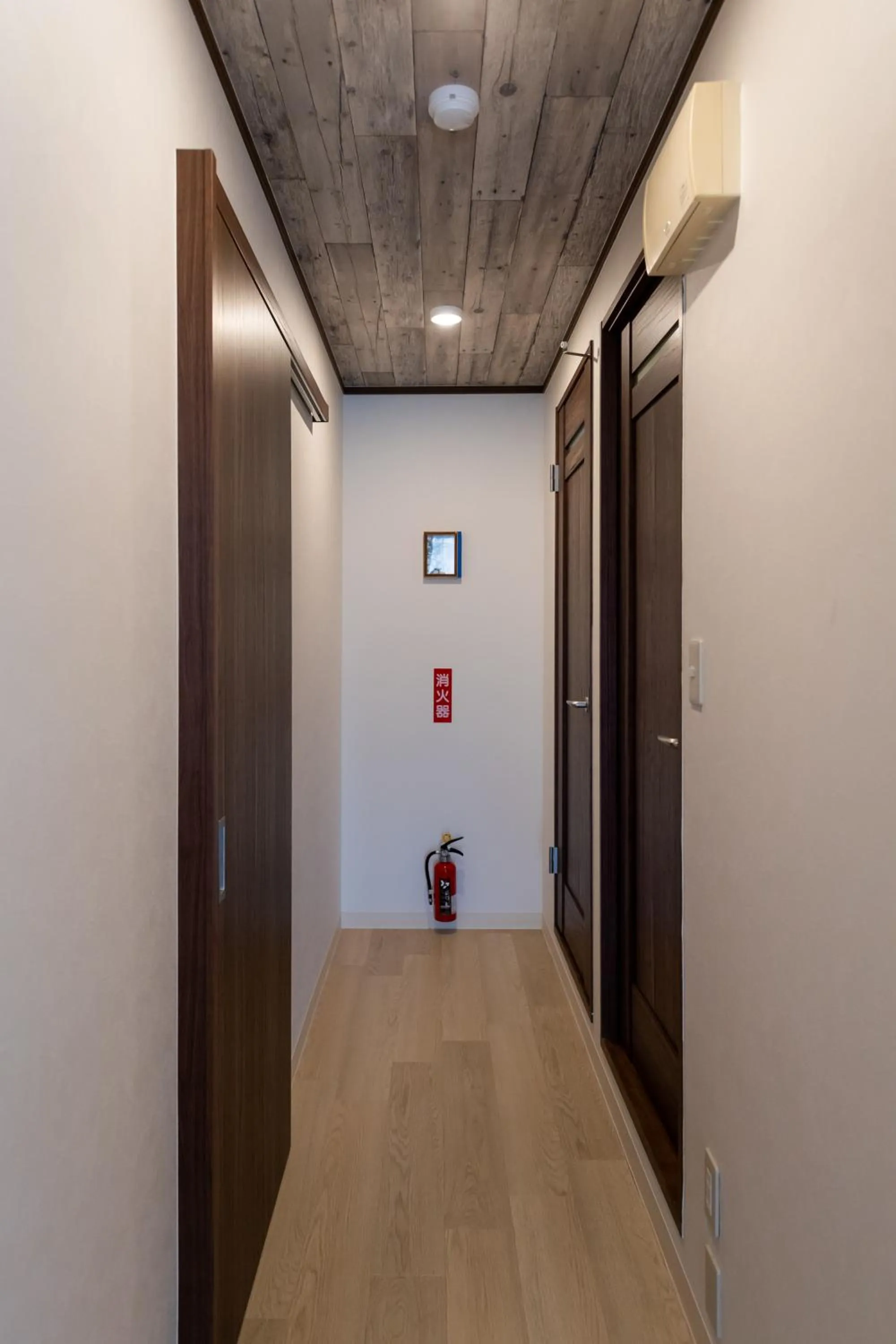 Area and facilities in Little Santa