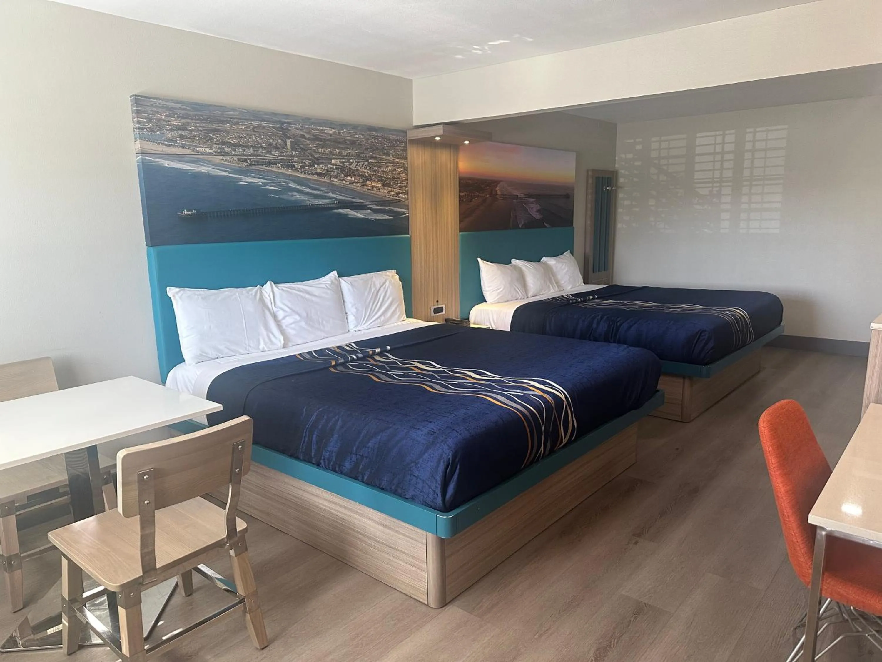 Bed in Super 8 by Wyndham Oceanside Downtown