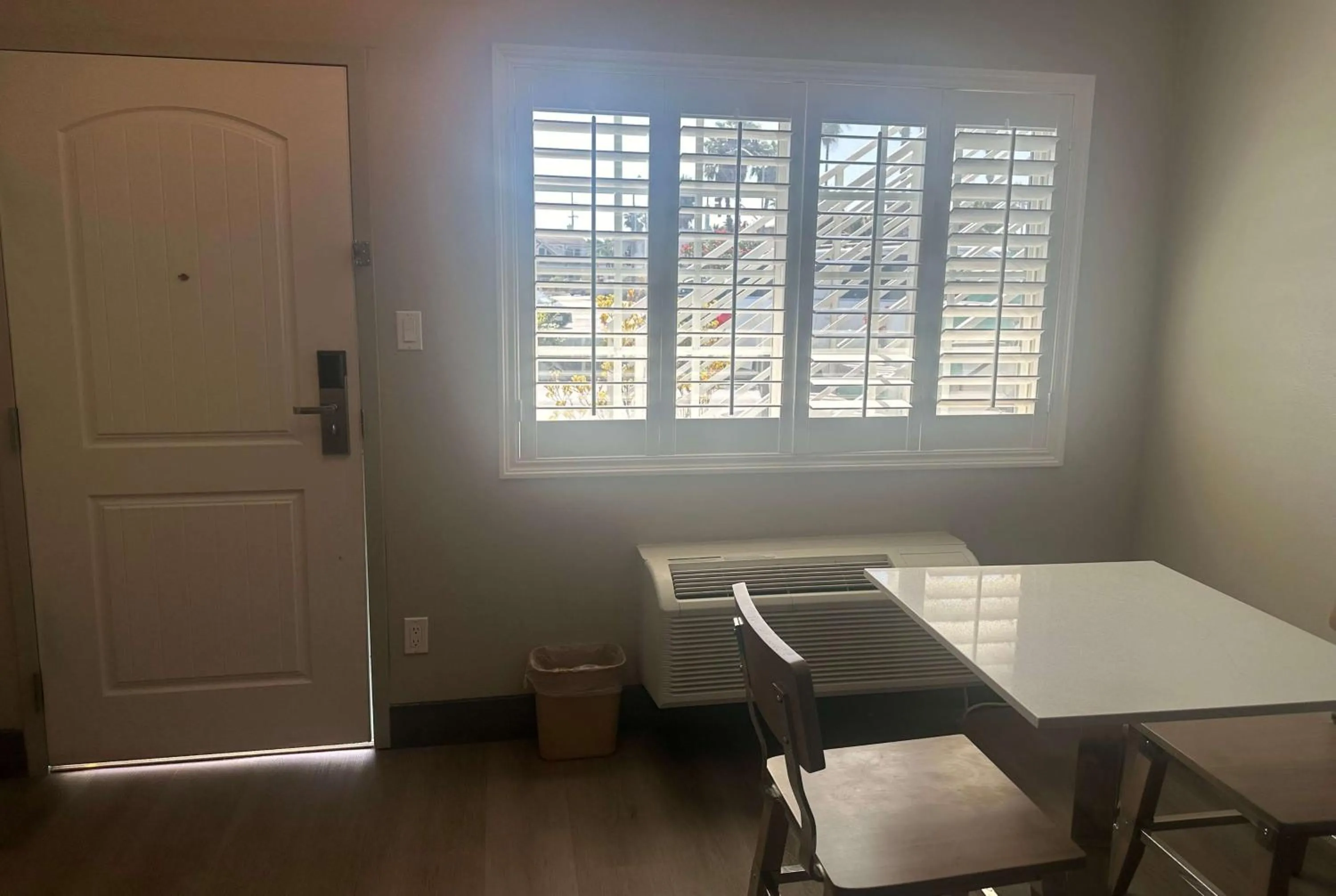 Photo of the whole room in Super 8 by Wyndham Oceanside Downtown