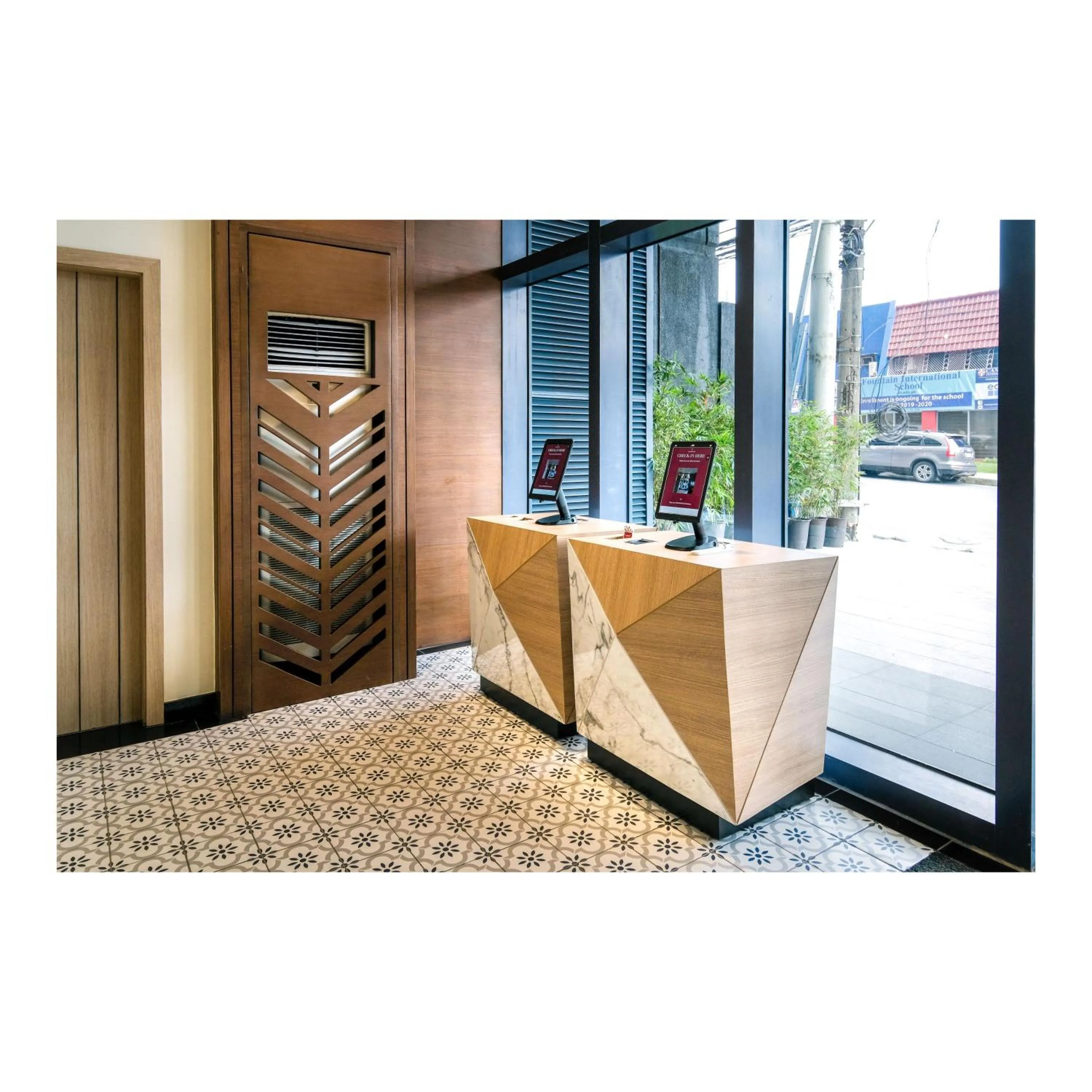 Lobby or reception in Summit Hotel Greenhills