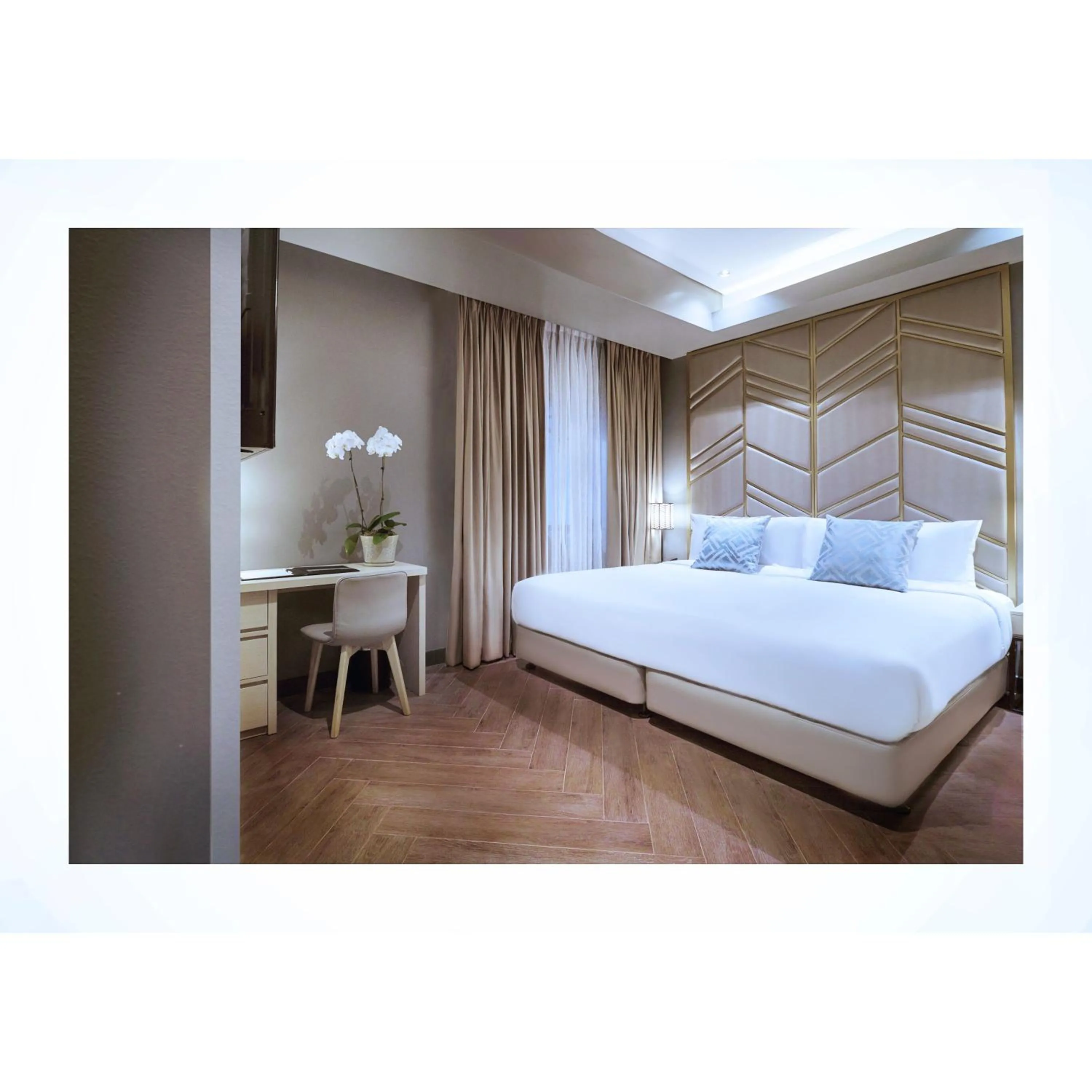 Bed in Summit Hotel Greenhills
