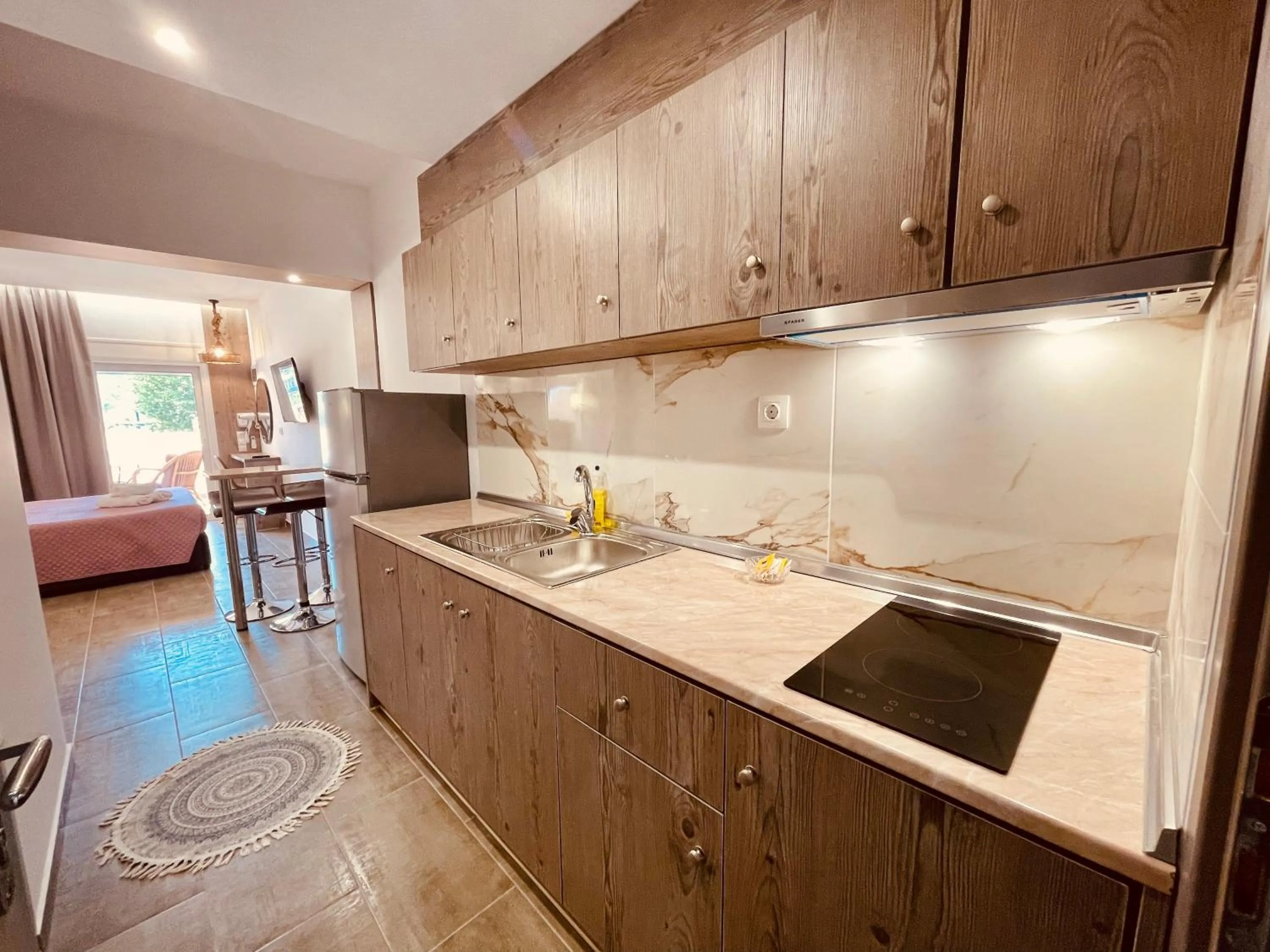 Food and drinks in Peter's Place