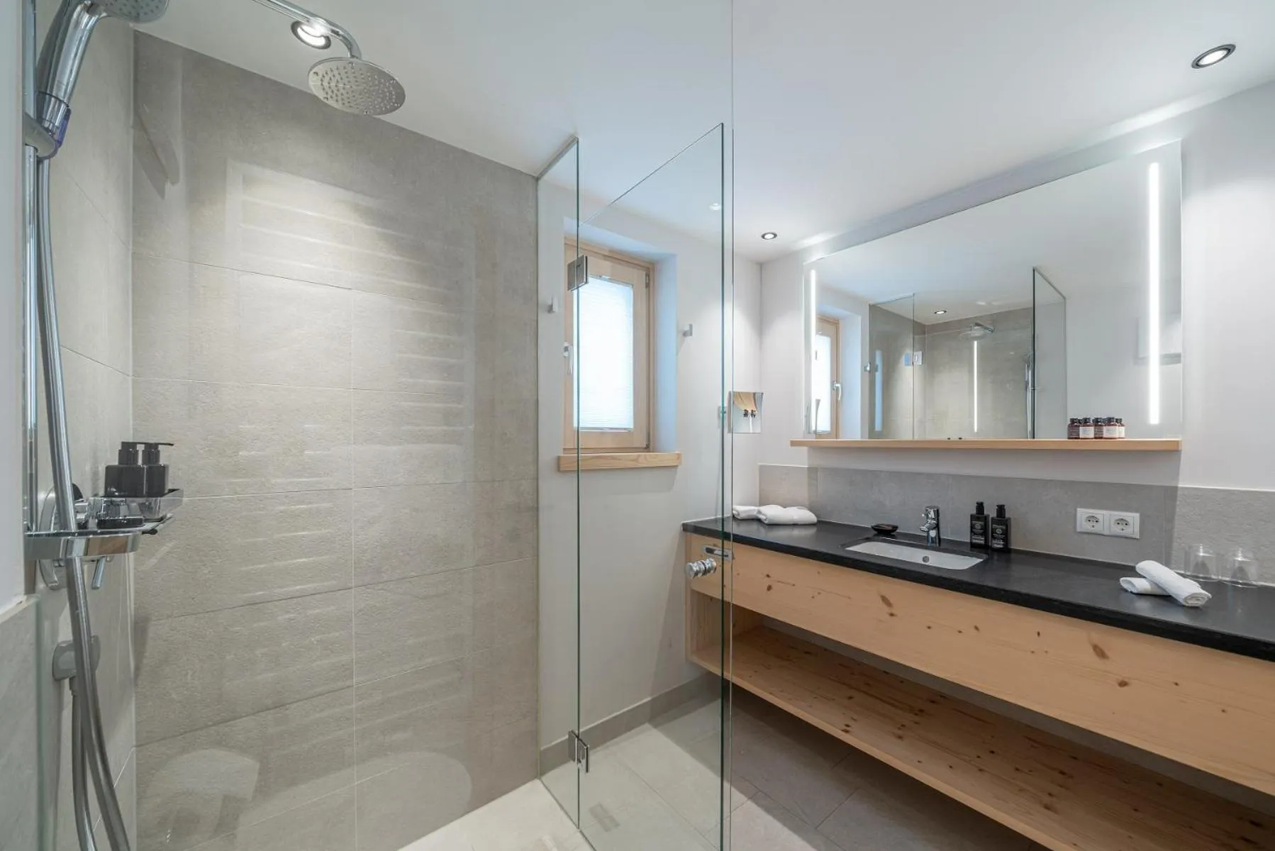 Bathroom in Gletscherblick- serviced apartments