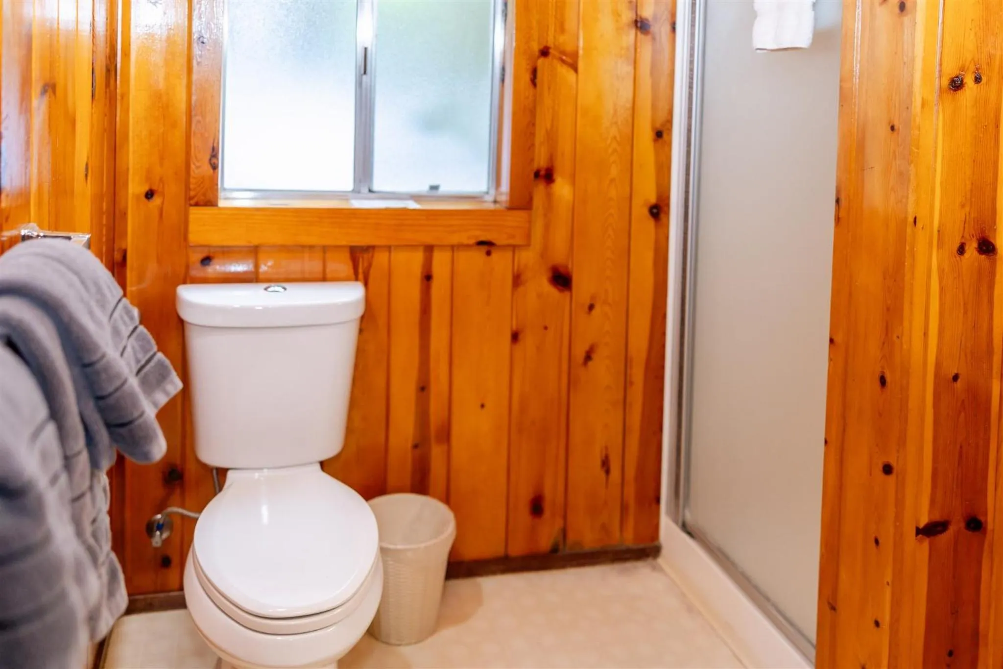 Shower in Fern River Resort
