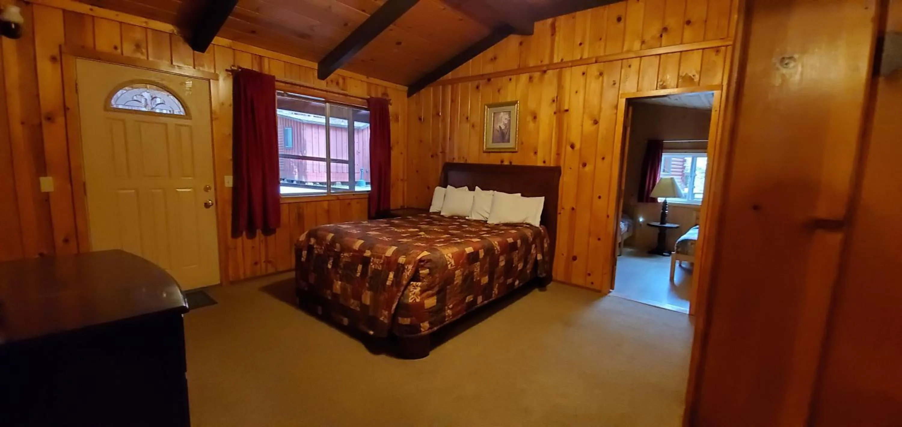 Bed in Fern River Resort
