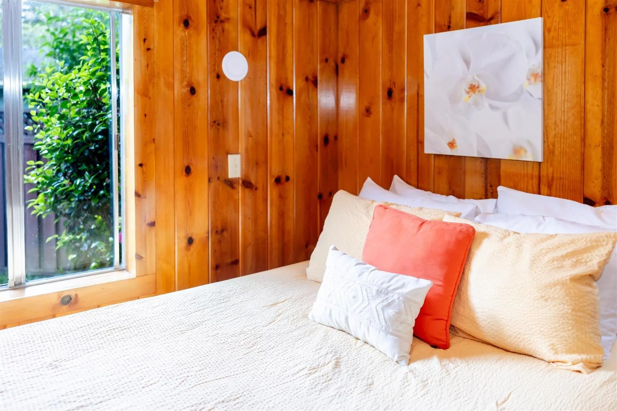 Bed in Fern River Resort