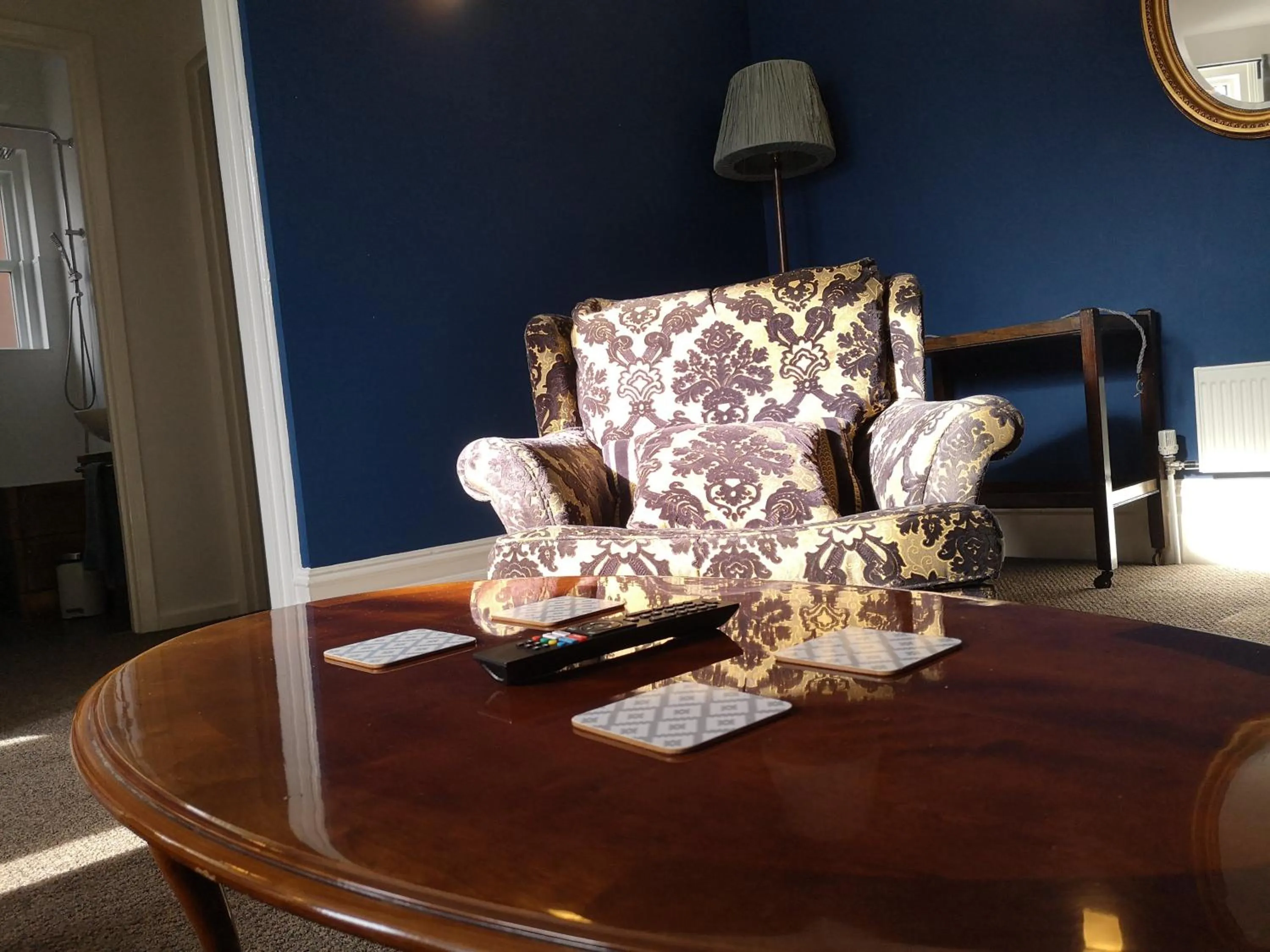 Living room in 2 Bedroom Apartment at Kent Escapes Short Lets & Serviced Accommodation Kent, Bouverie Escape Folkestone with Wifi