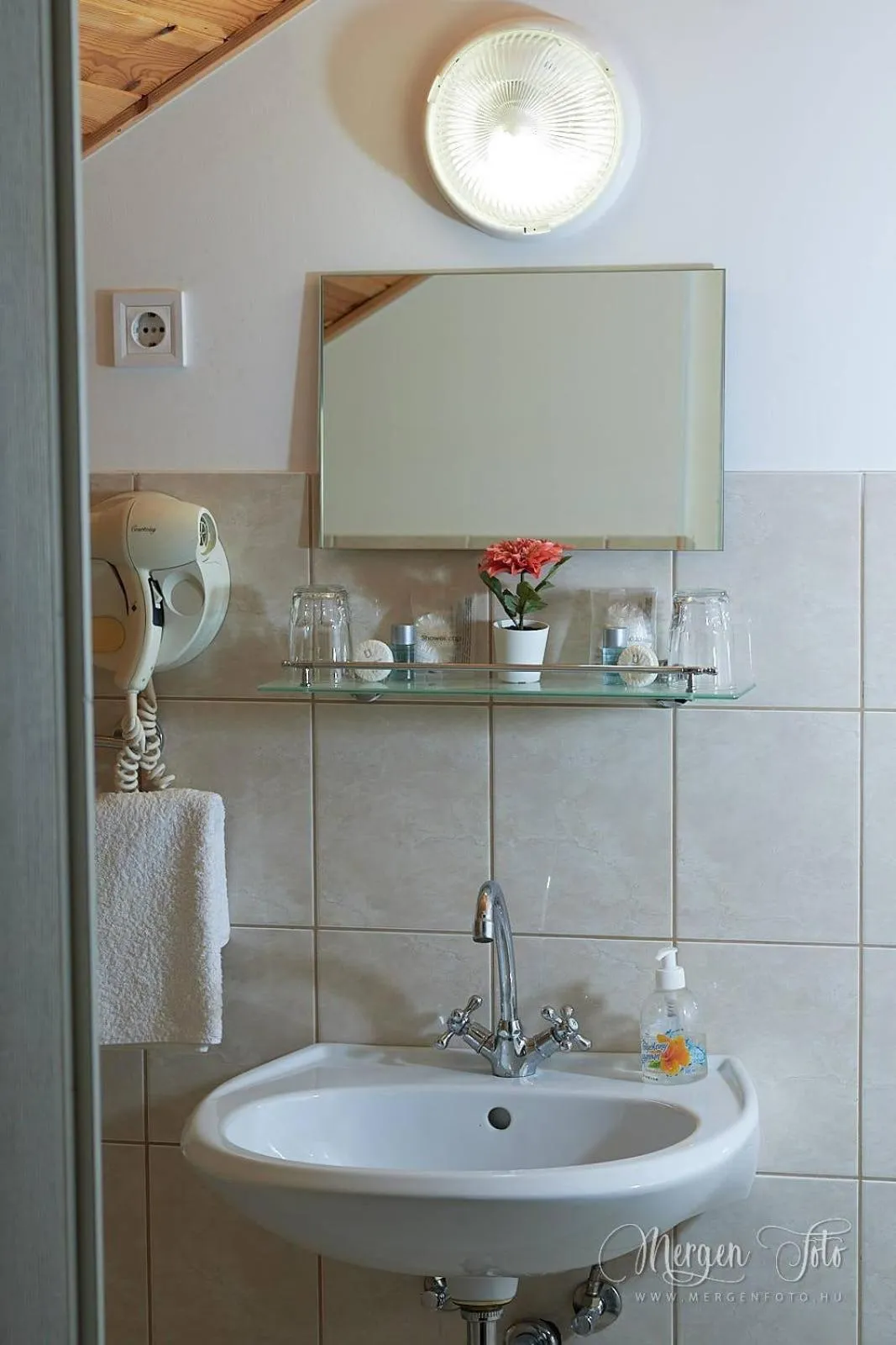 Kamarás Klastrom House