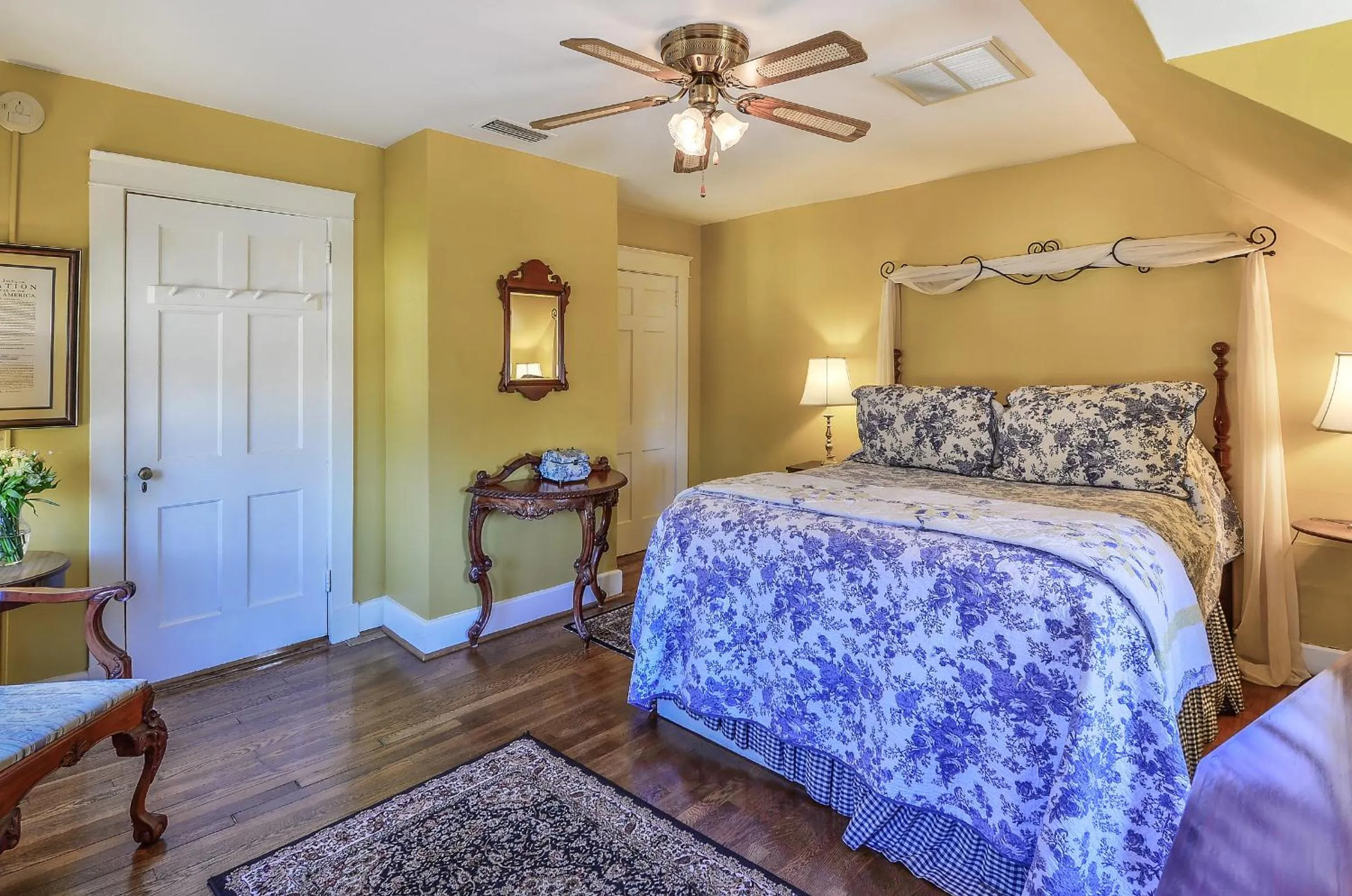 Bedroom, Bed in Cedars of Williamsburg Bed & Breakfast