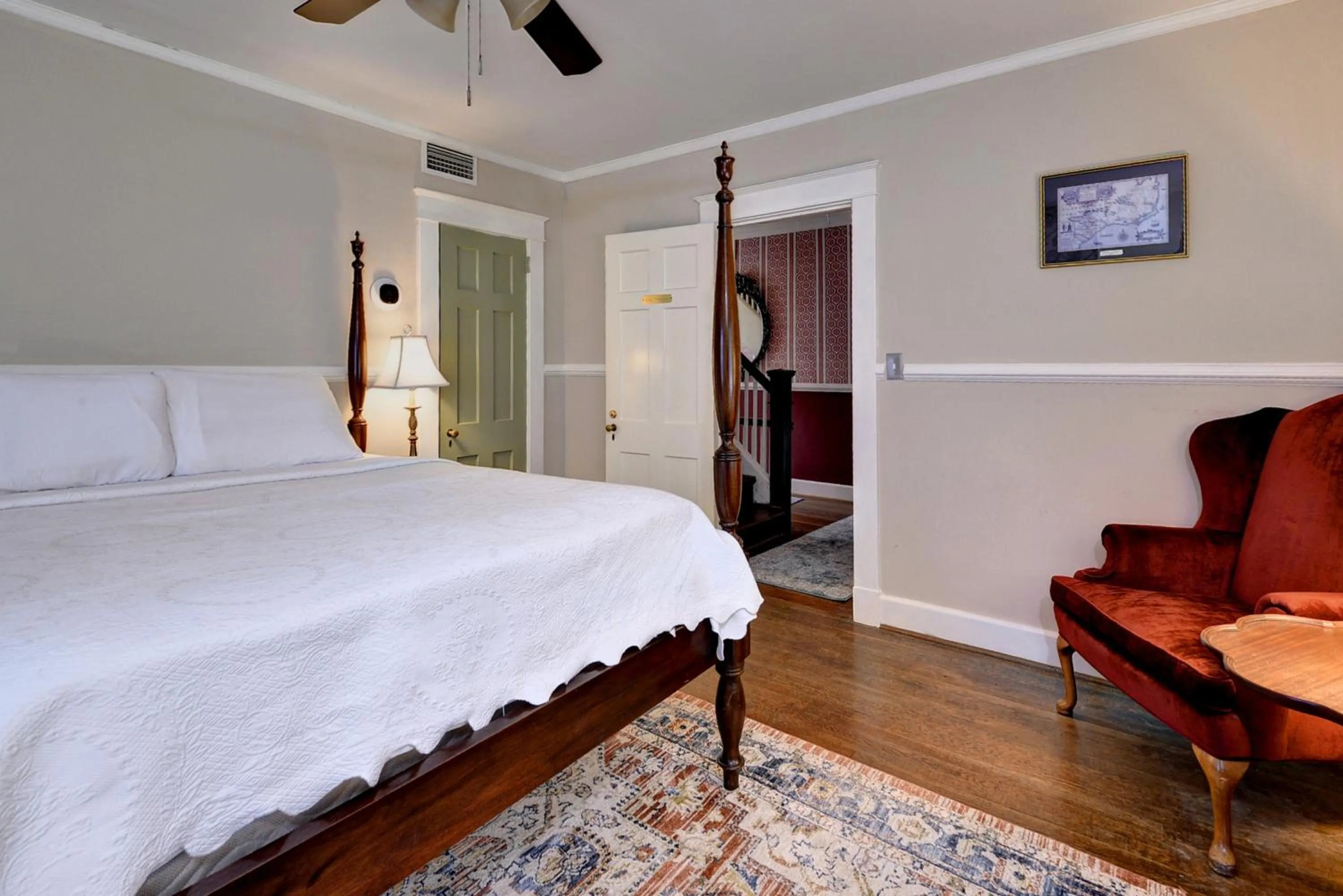 Bed in Cedars of Williamsburg Bed & Breakfast