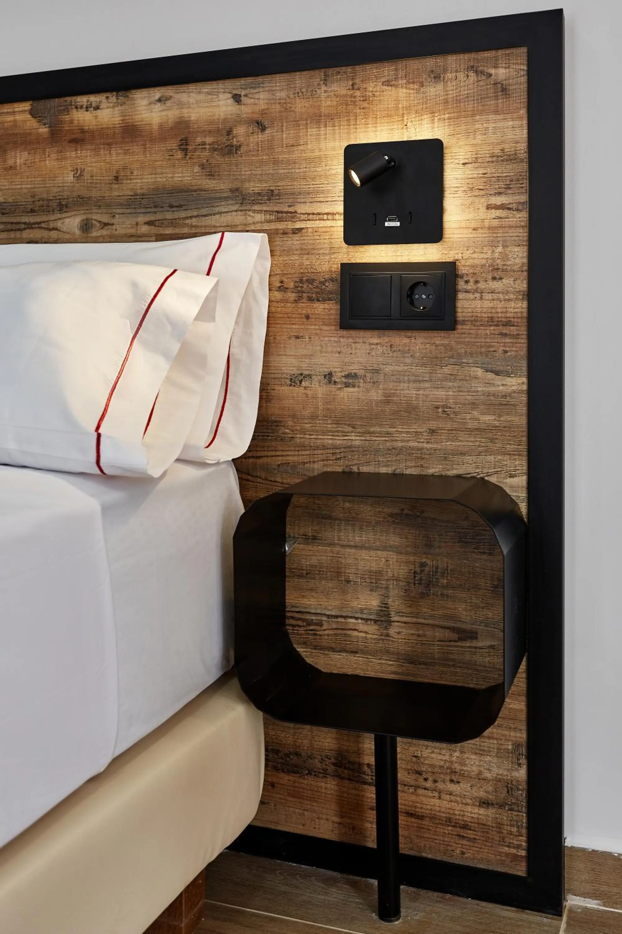 Decorative detail, Bed in GBH Hotel-Apartamentos Caballito de Mar