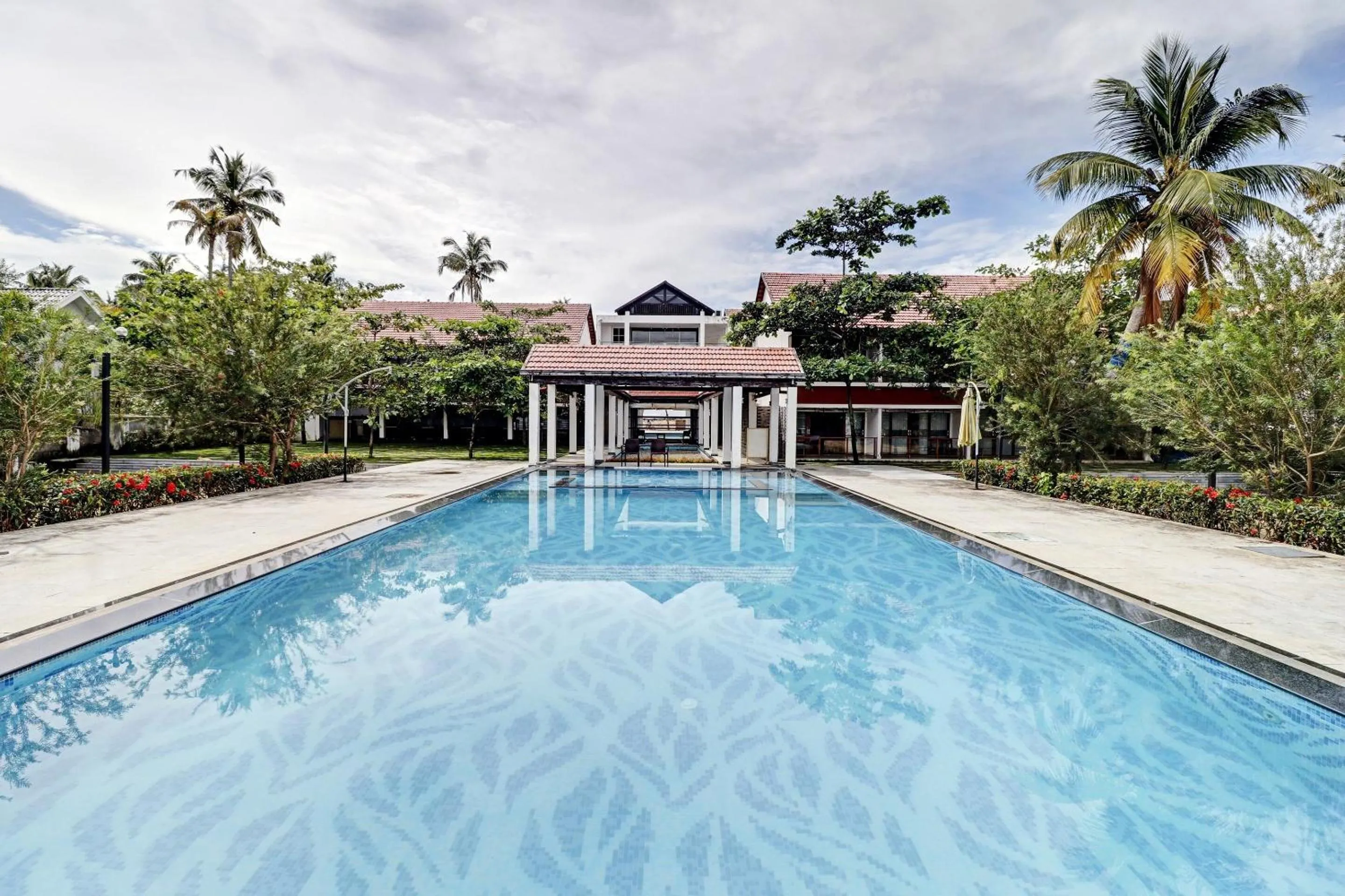 Facade/entrance in Super OAK Edassery's Sealine Villa Stay