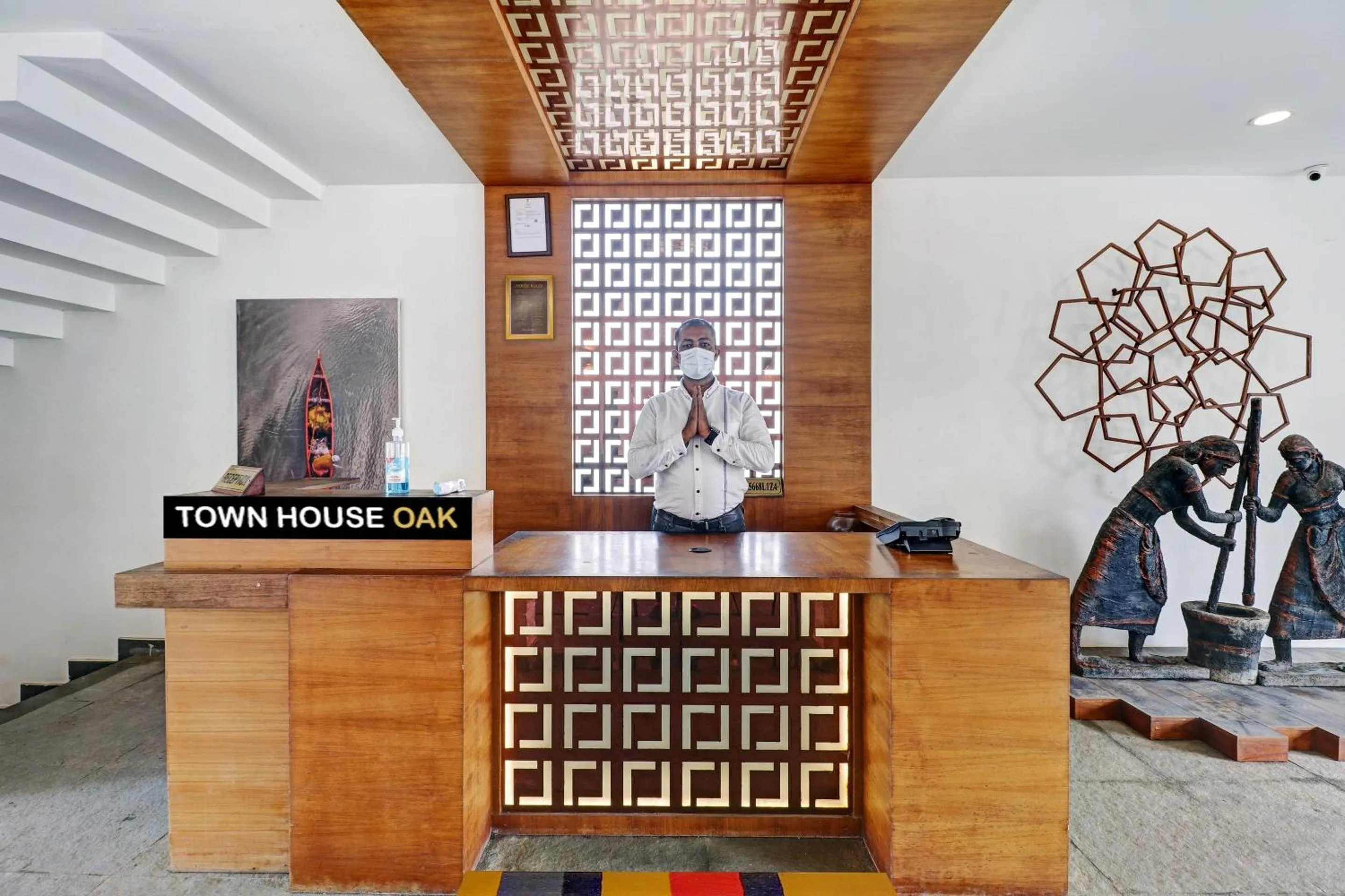 Lobby or reception in Super OAK Edassery's Sealine Villa Stay