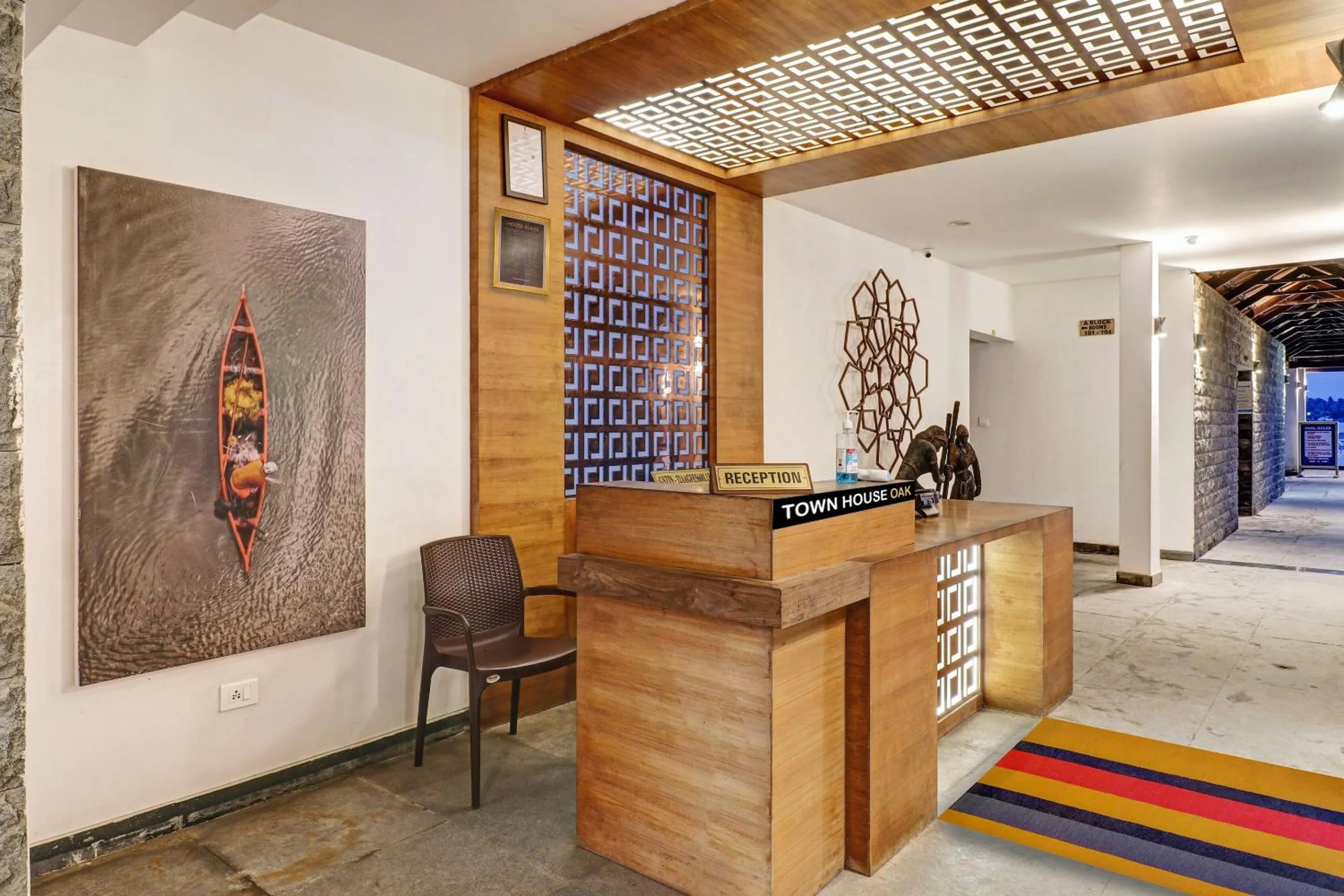 Lobby or reception in Super OAK Edassery's Sealine Villa Stay