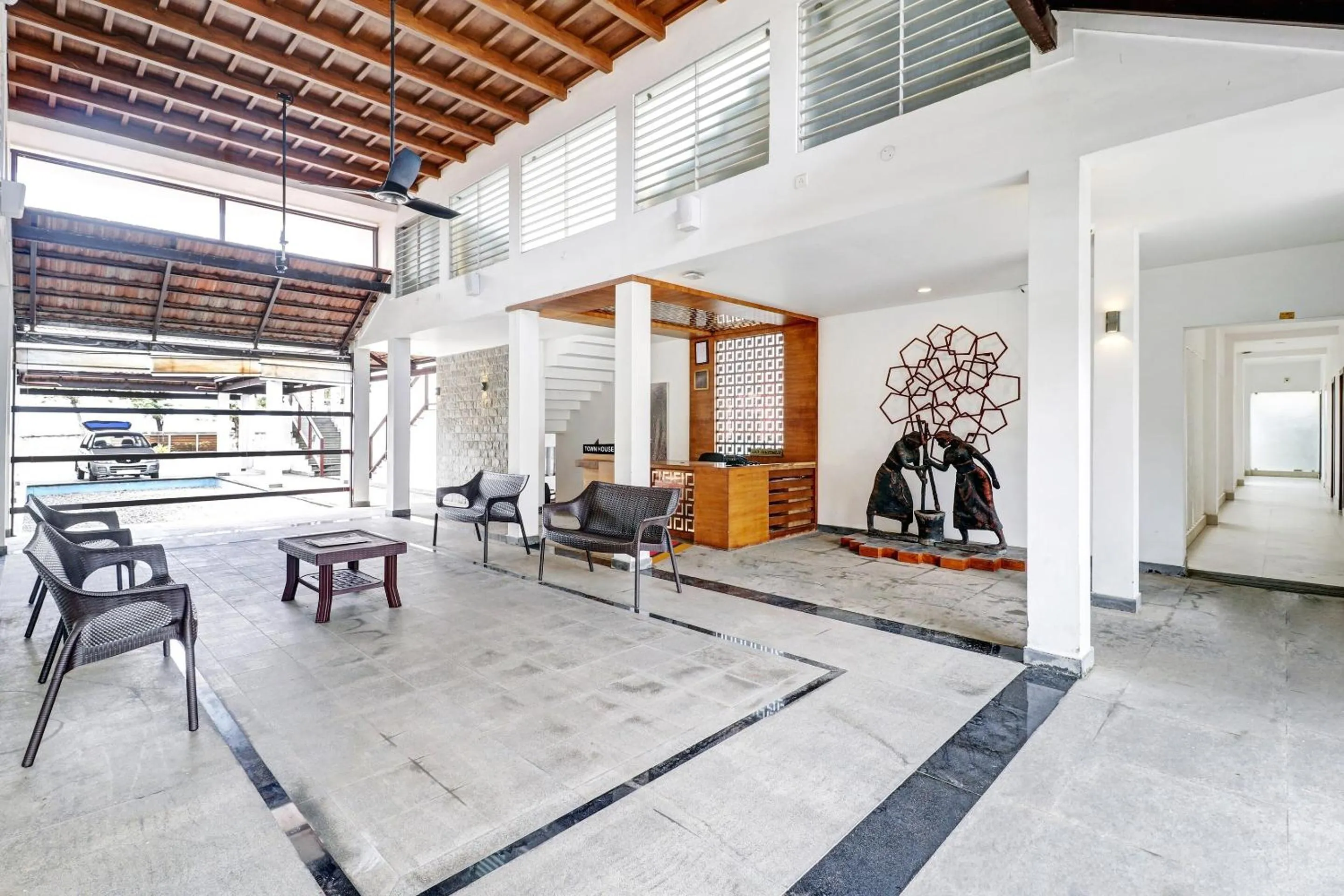 Lobby or reception in Super OAK Edassery's Sealine Villa Stay