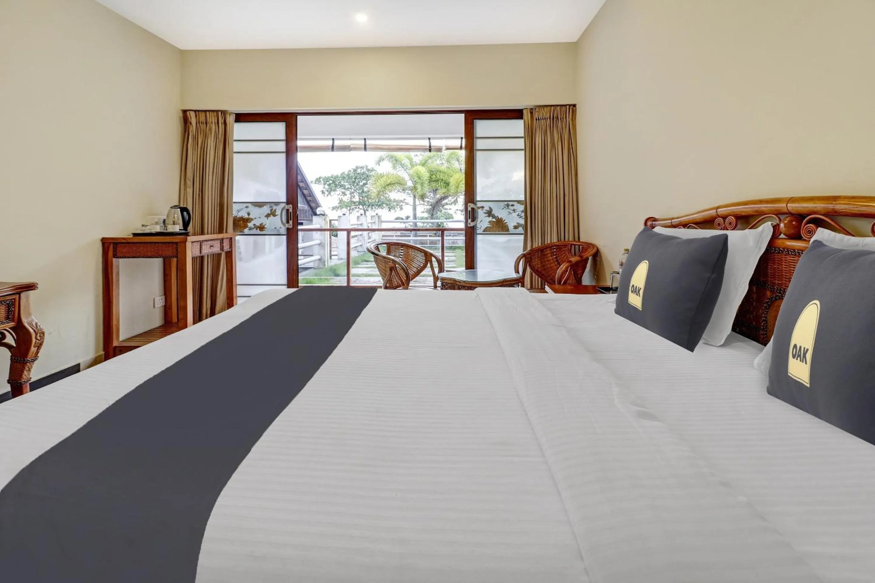 Bedroom, Bed in Super OAK Edassery's Sealine Villa Stay