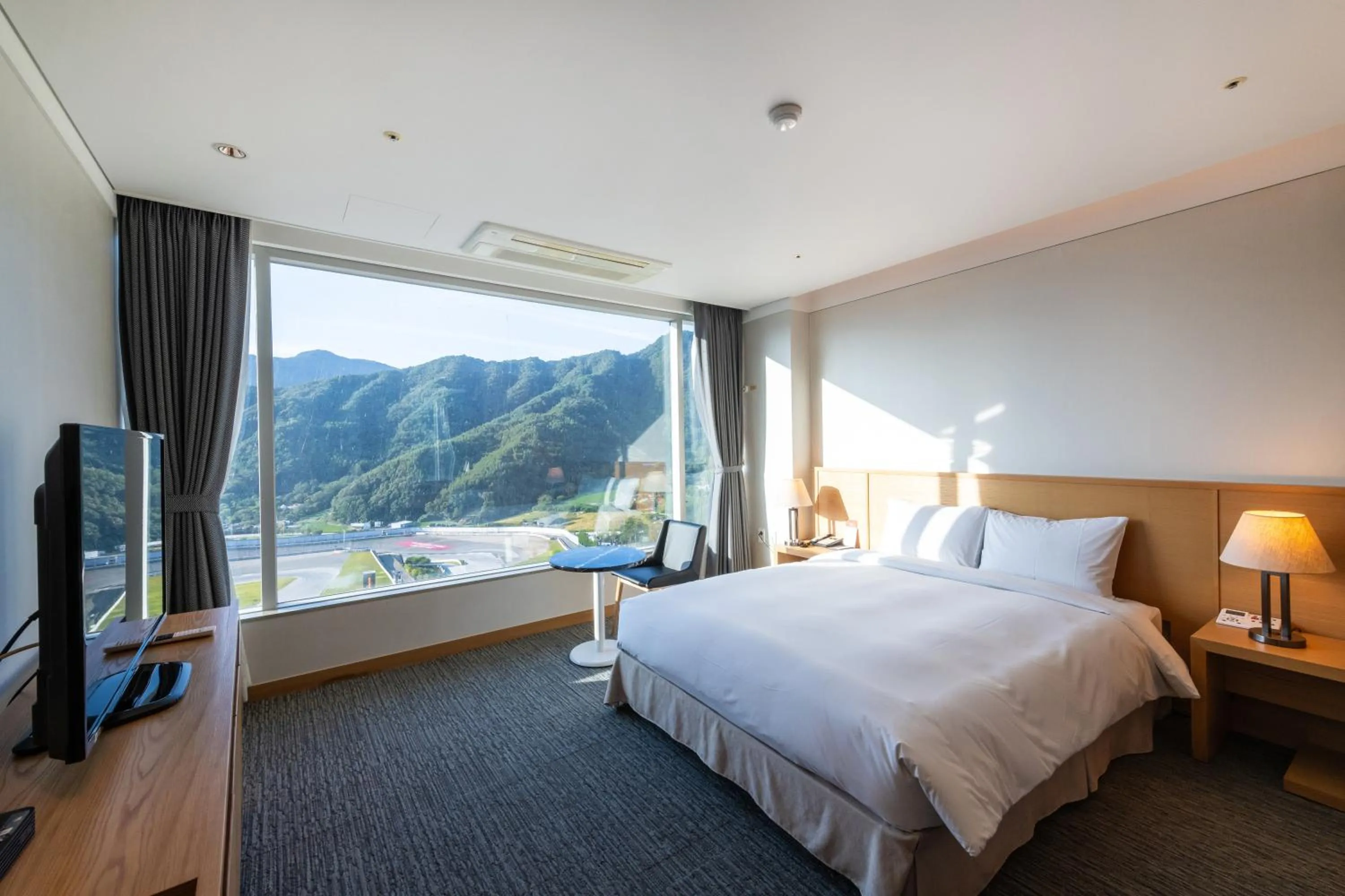 Photo of the whole room, Bed in Take Hotel & Resort Inje Speedium