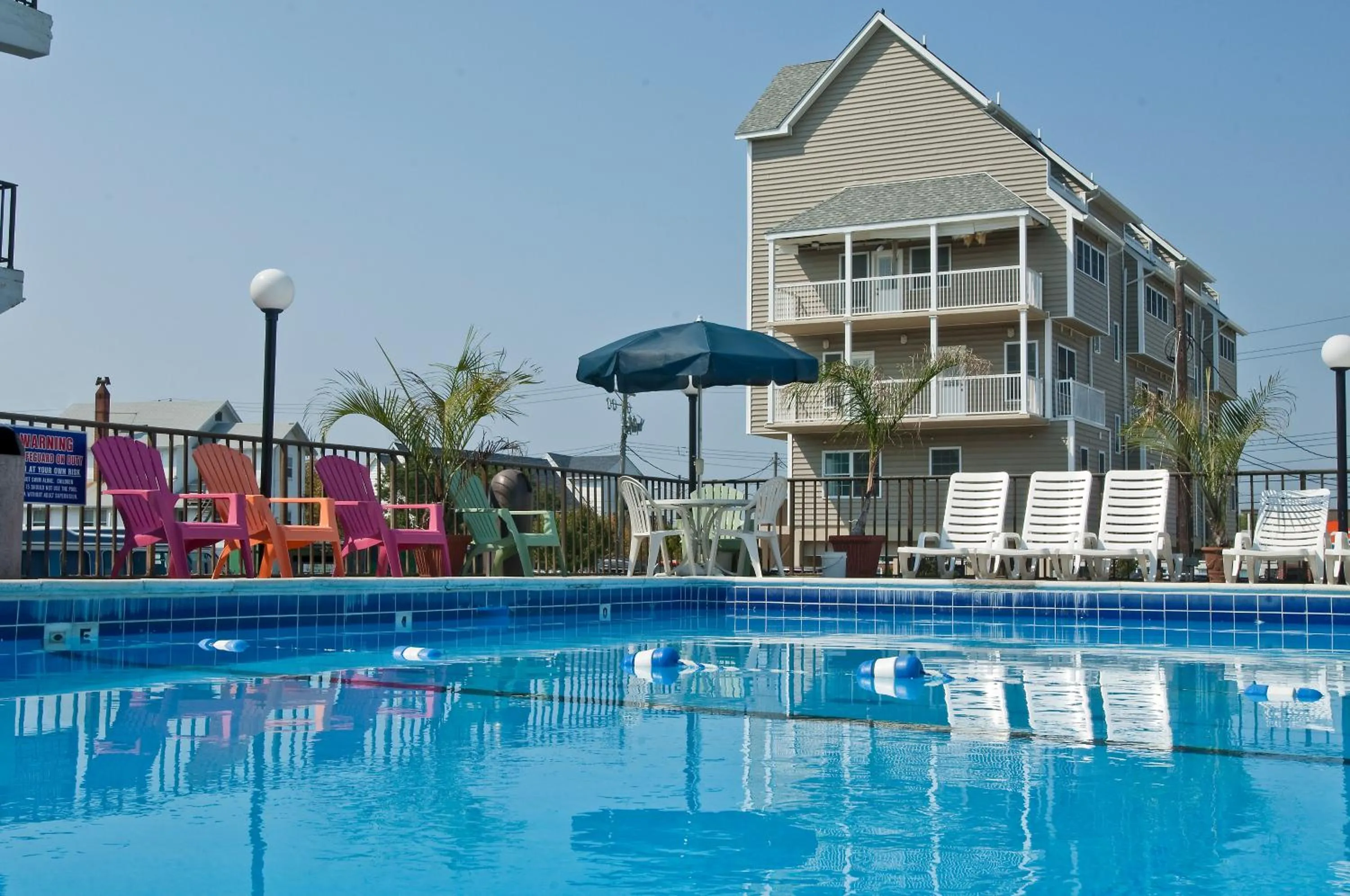 Facade/entrance in Rideau Oceanfront Motel