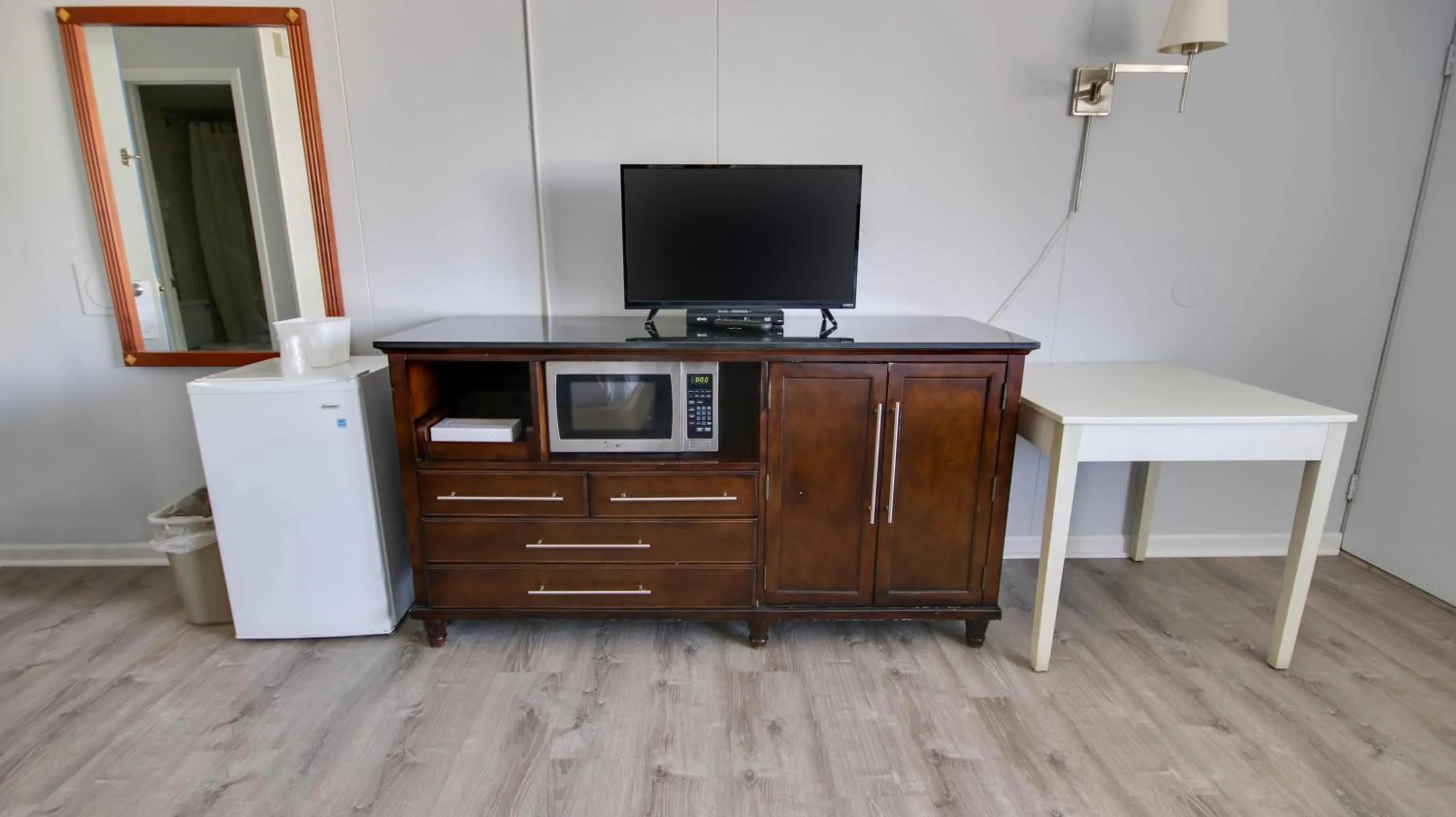 Bedroom in Rideau Oceanfront Motel