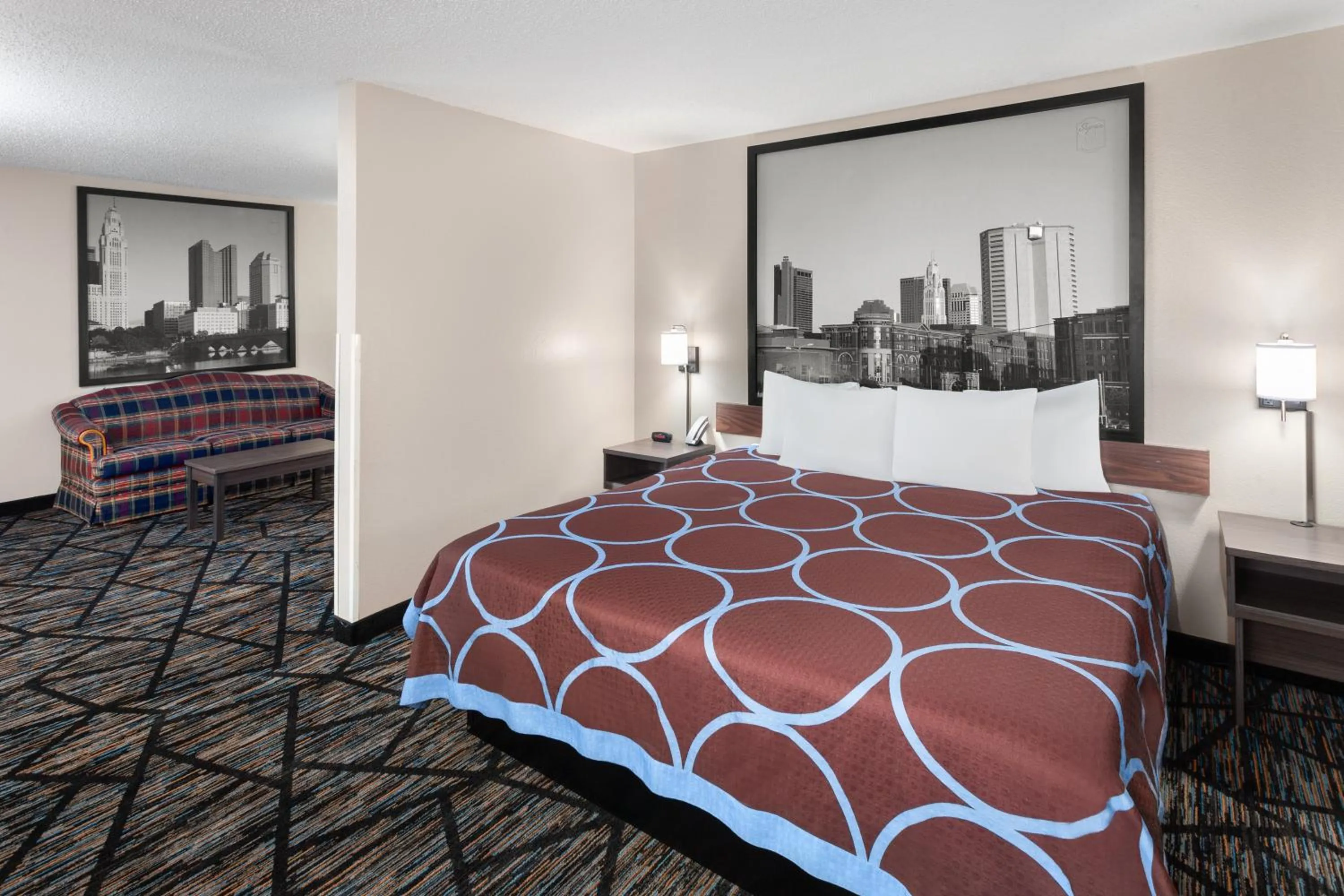 Bedroom, Bed in Super 8 by Wyndham Mt. Vernon