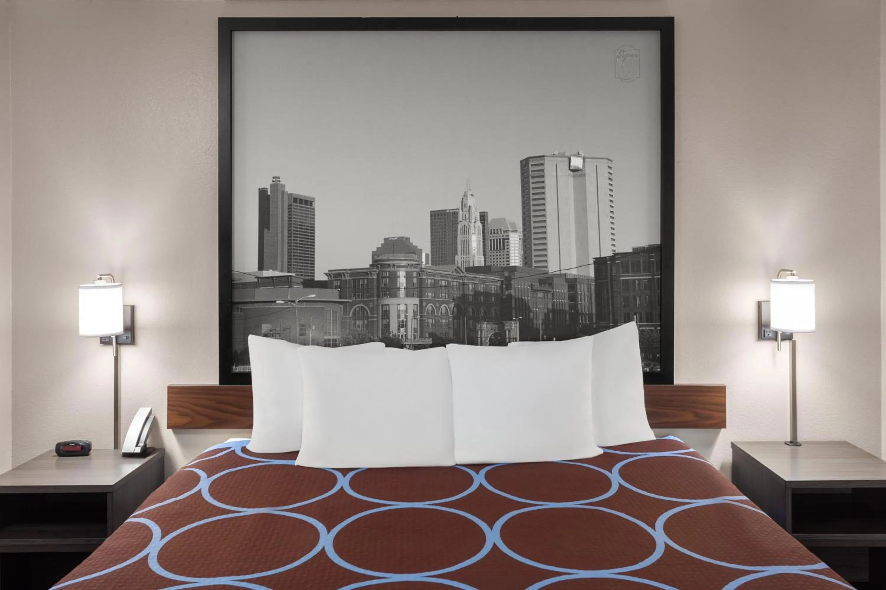 Bed in Super 8 by Wyndham Mt. Vernon