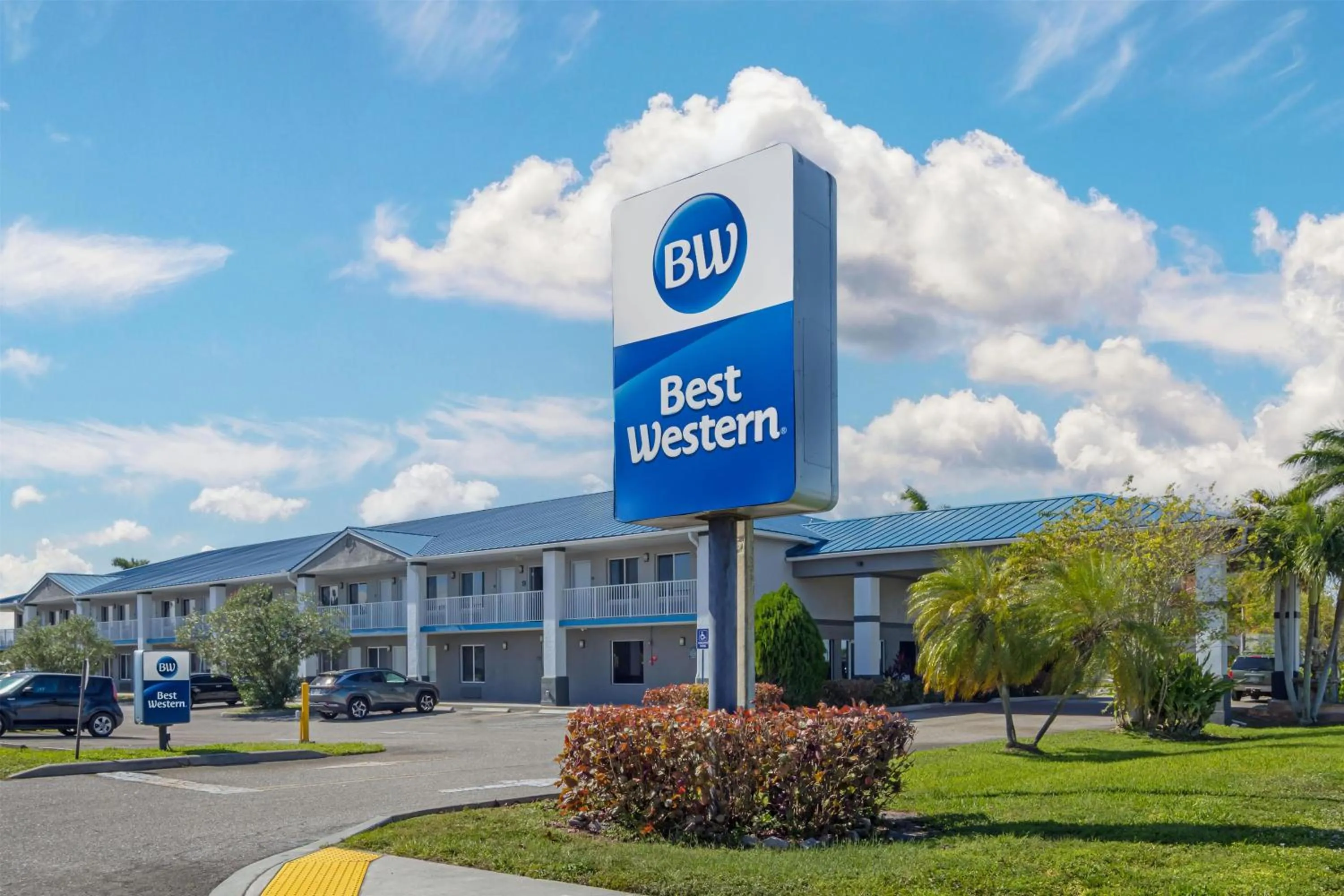 Property building in Best Western of Clewiston