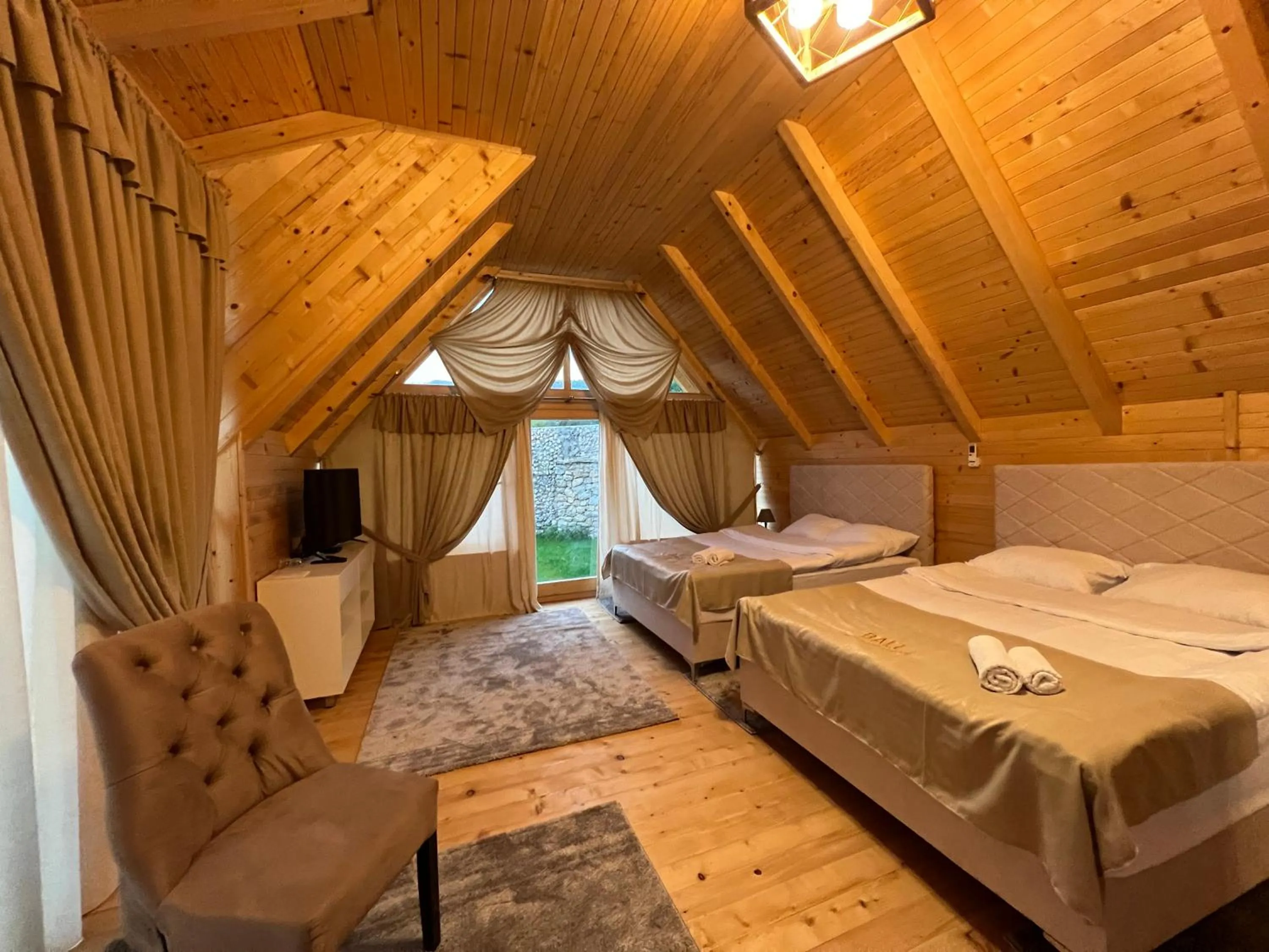 Bed in Bali Mountain resort Montenegro