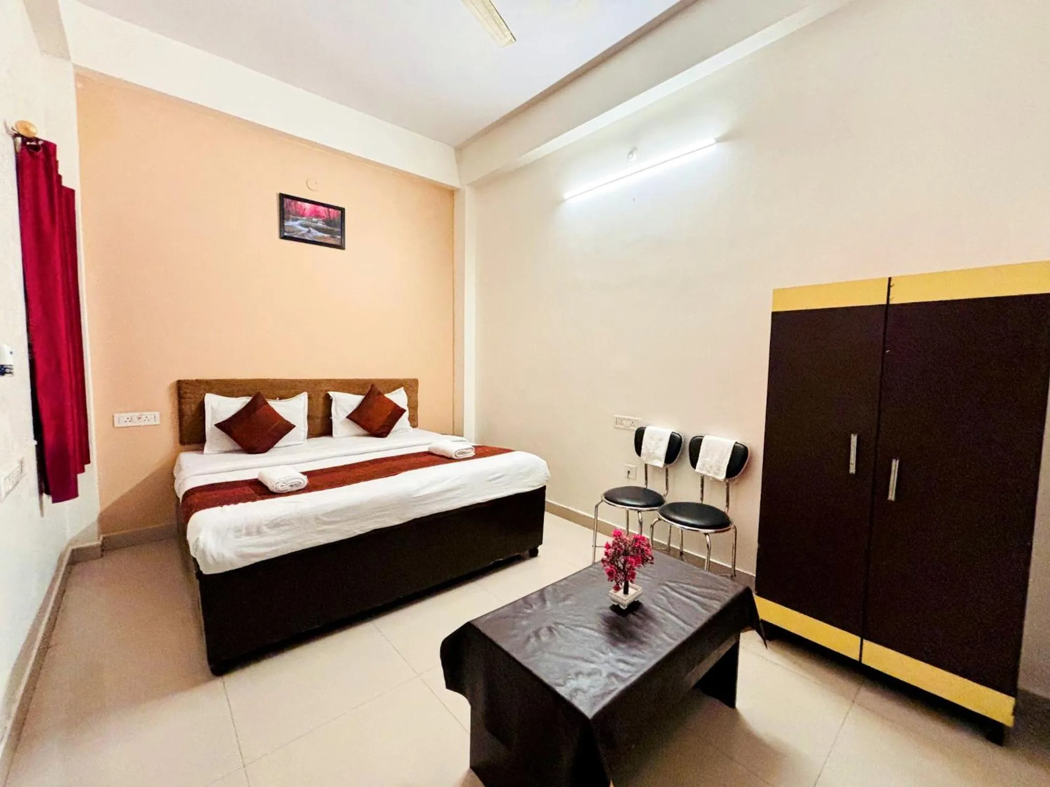 Bed in Hotel Sunrise Inn