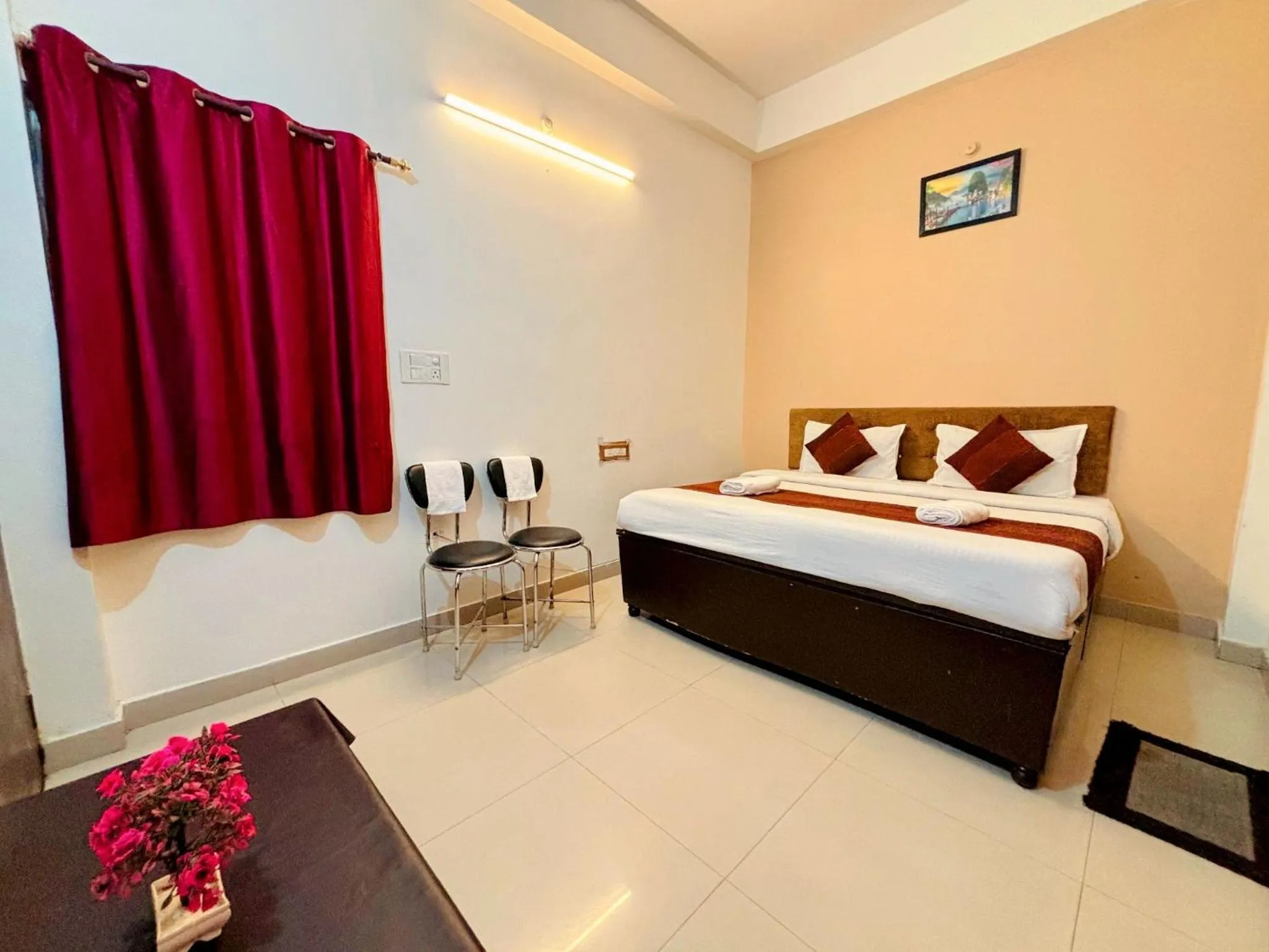 Bed in Hotel Sunrise Inn