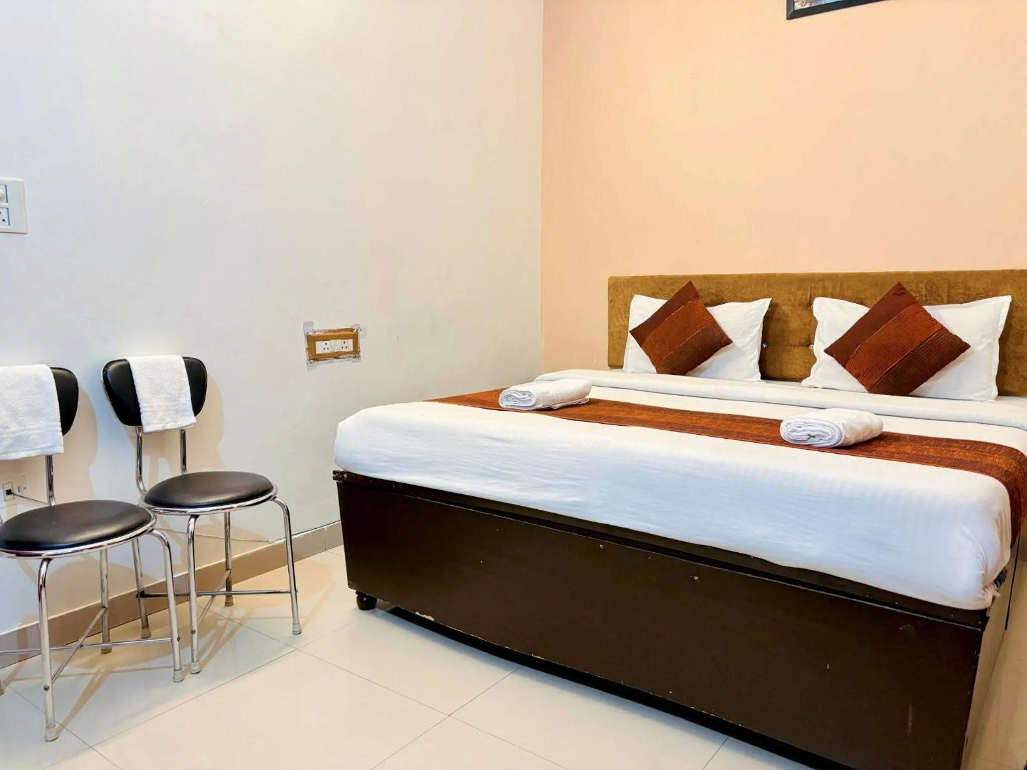 Bed in Hotel Sunrise Inn