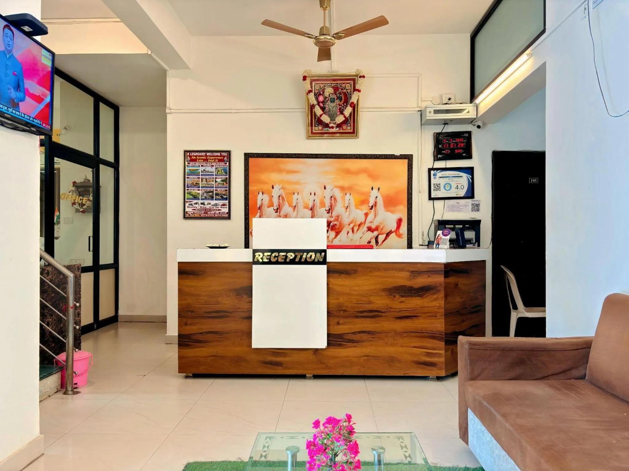 Lobby or reception in Hotel Sunrise Inn