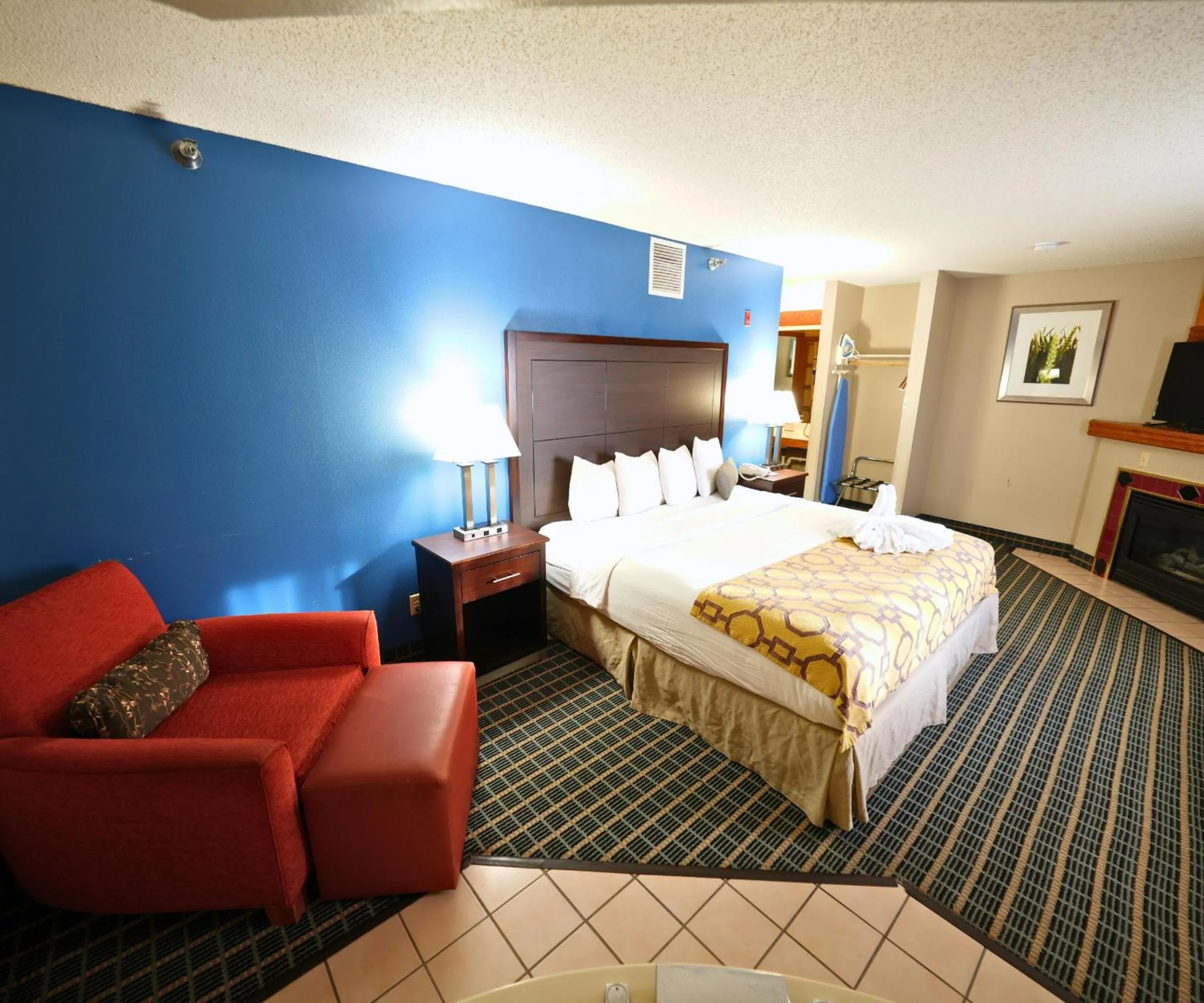 Bed in Baymont by Wyndham Marshalltown