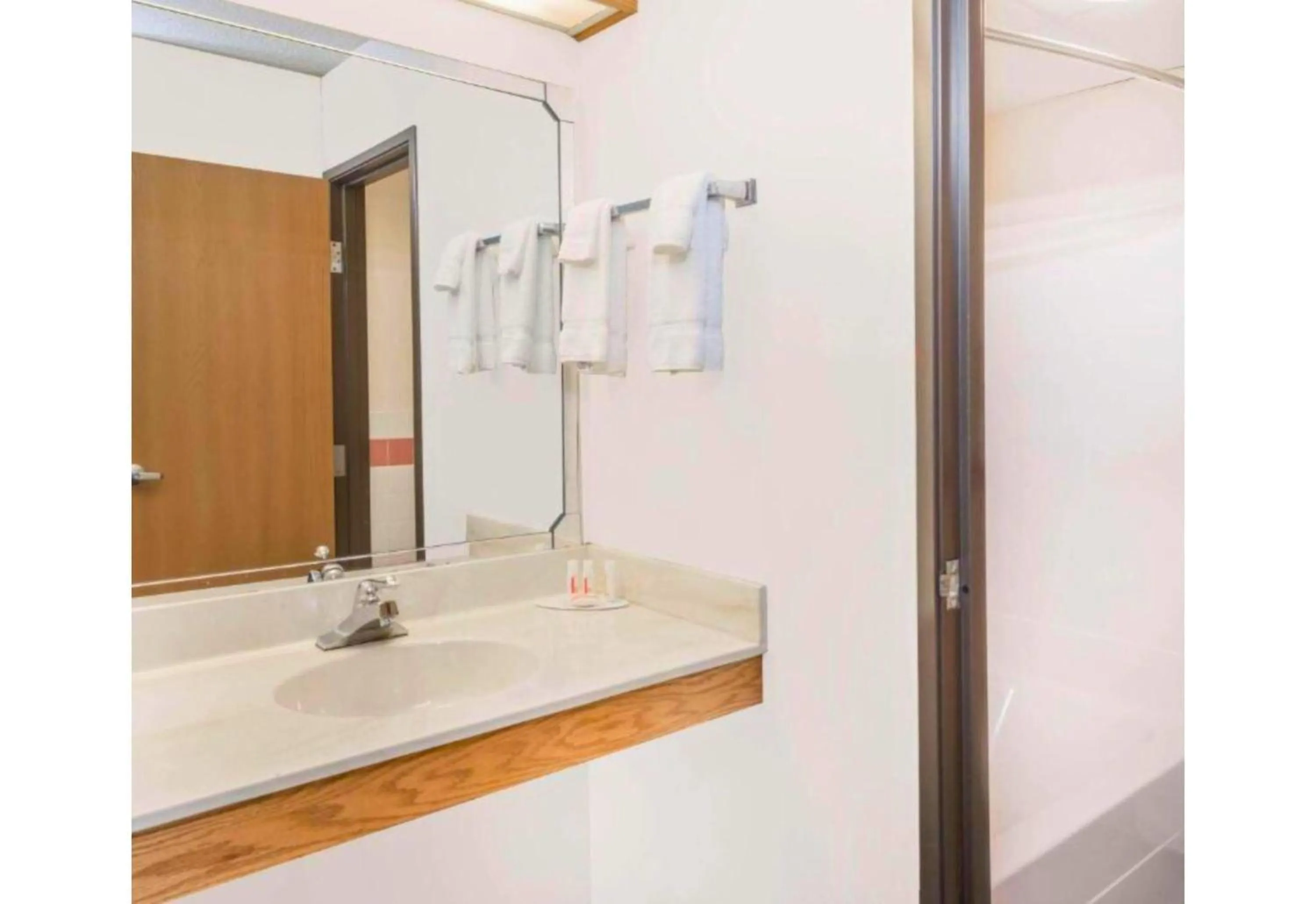 Bathroom in Baymont by Wyndham Marshalltown