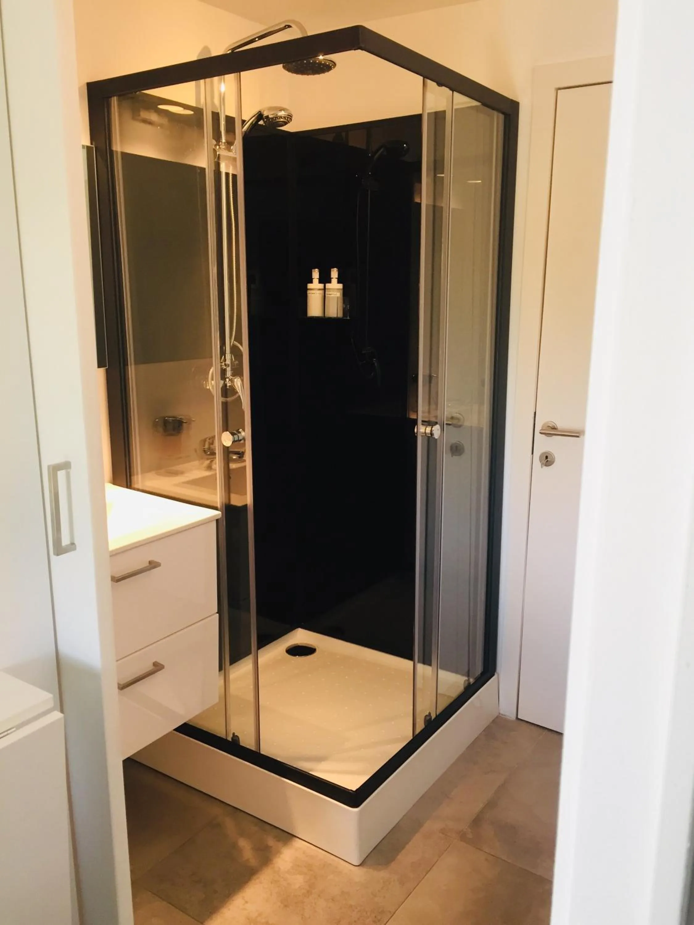 Aux pieds des vaches