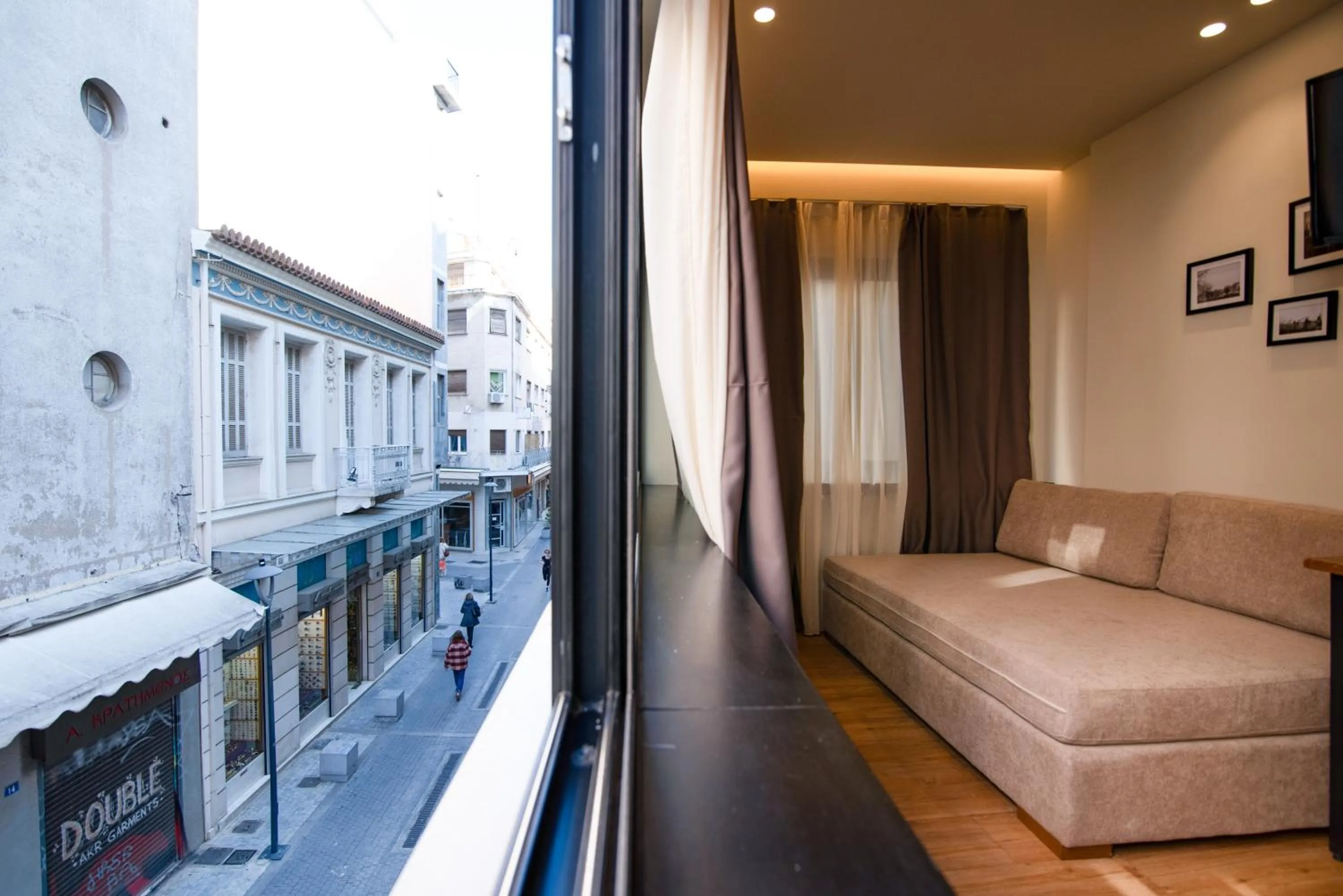 Seating area in Still Athens