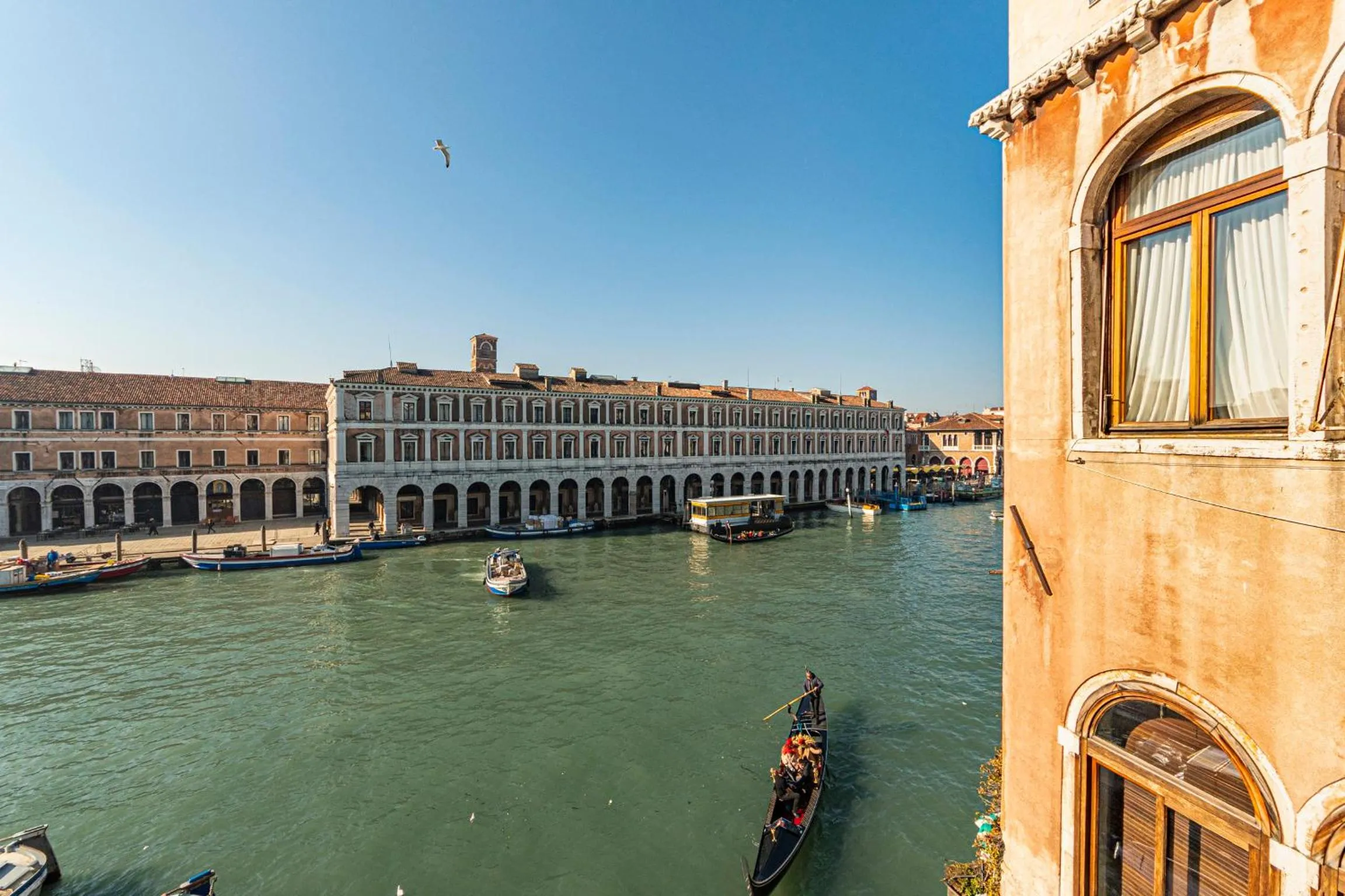 Property building in Ca' Pellegrini Luxury Grand Canal