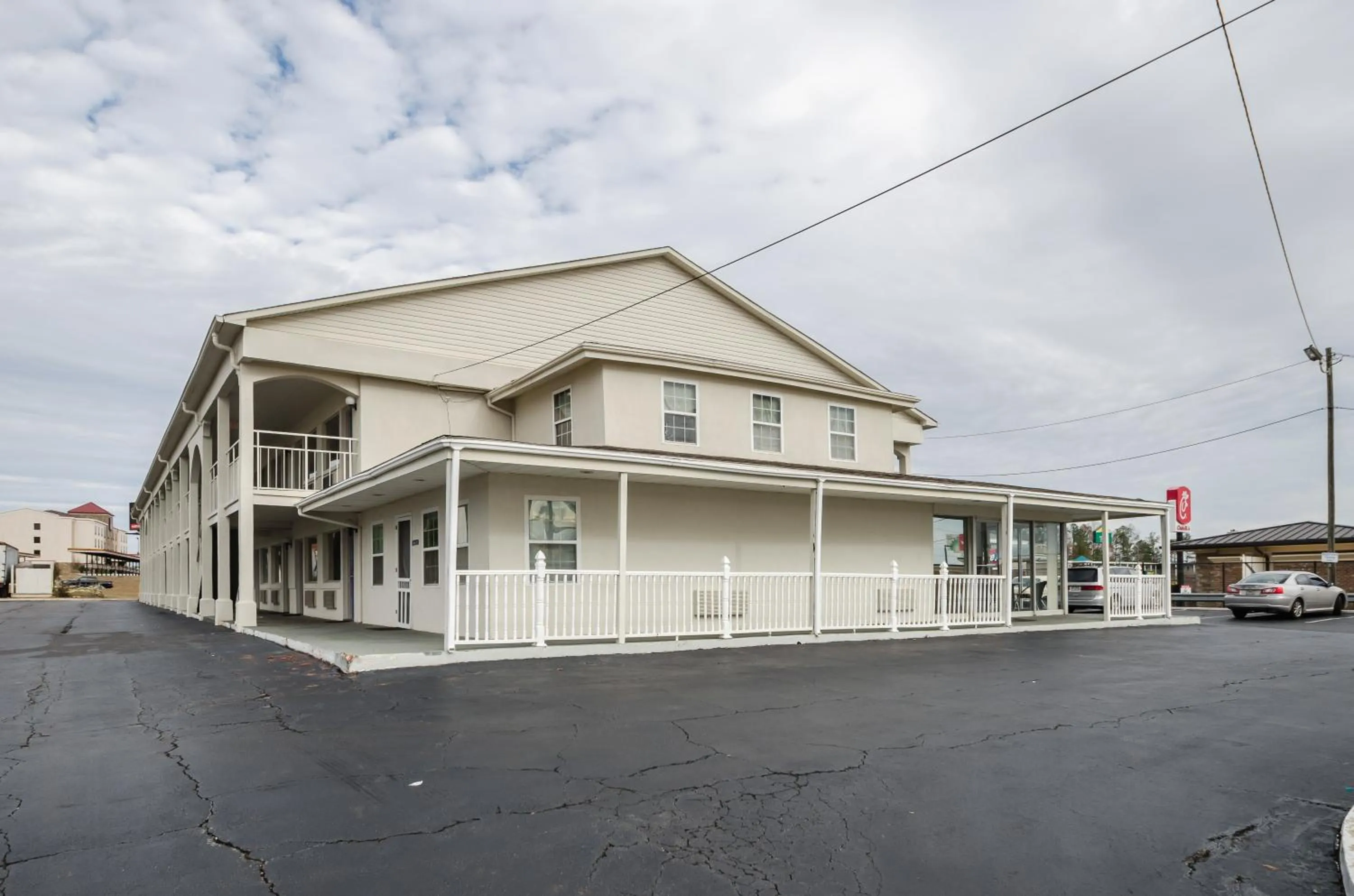 Facade/entrance in Motel 6-Commerce, GA