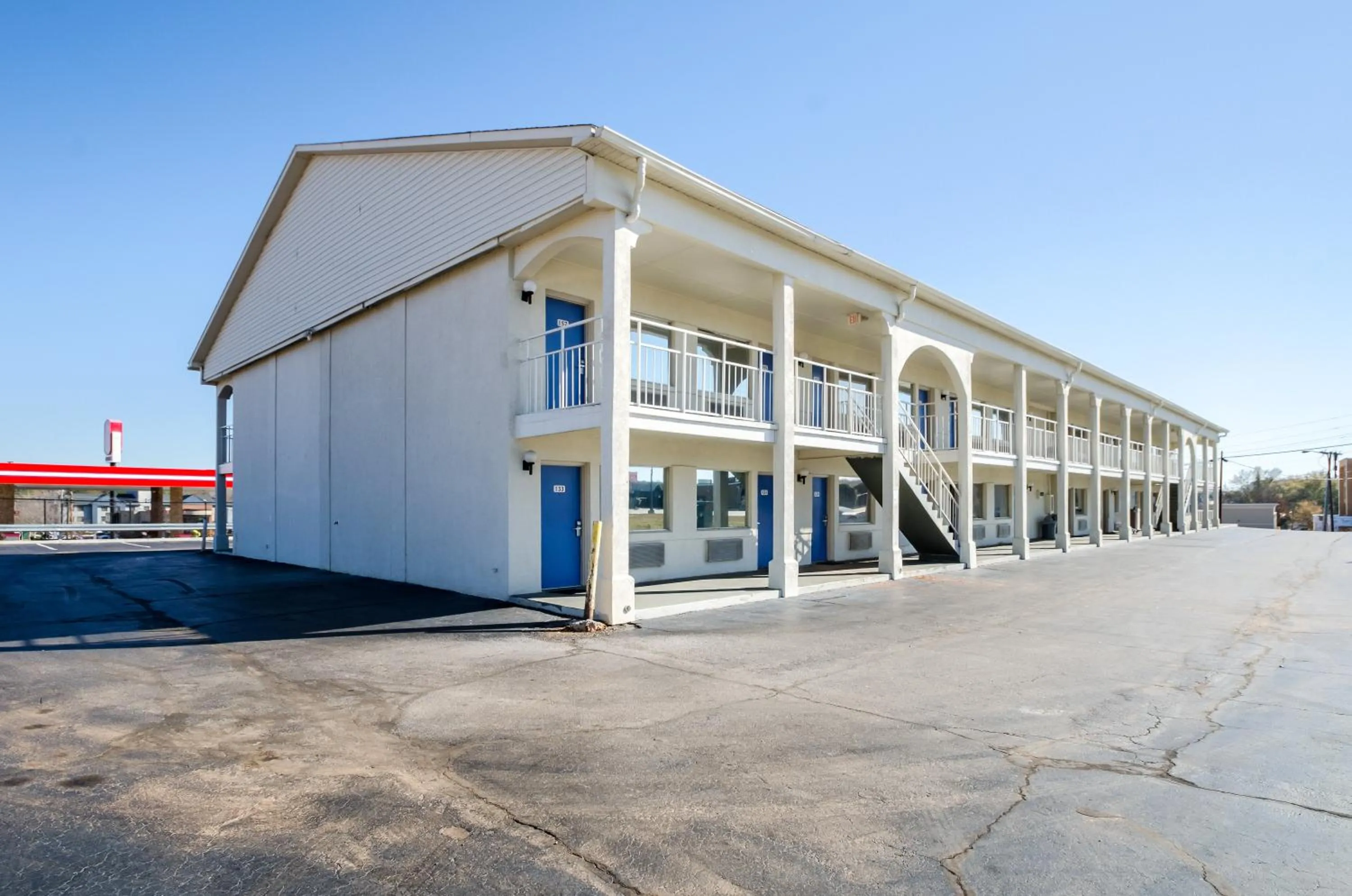 Facade/entrance in Motel 6-Commerce, GA