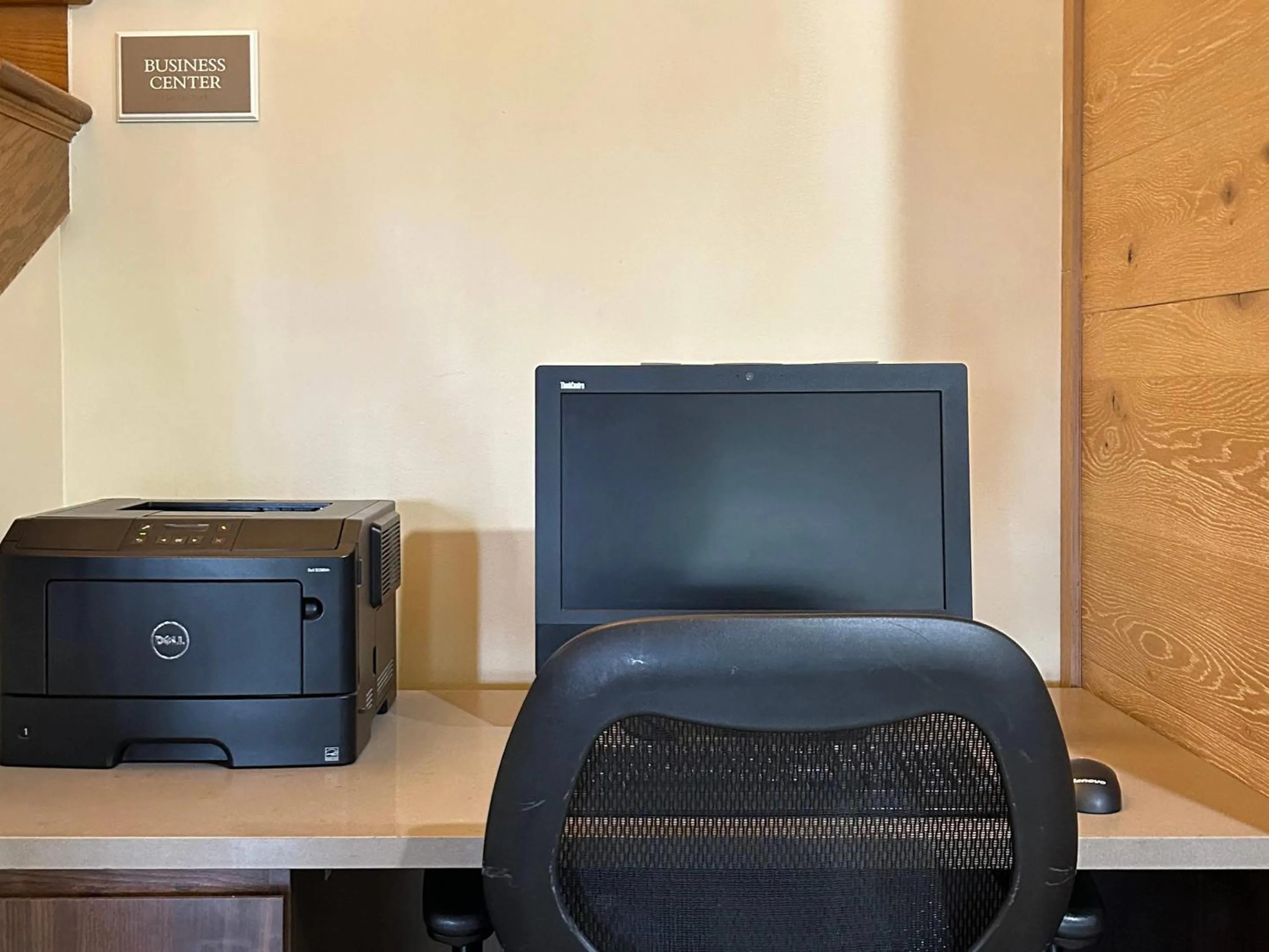 Business facilities in Country Inn & Suites by Radisson, Owatonna, MN