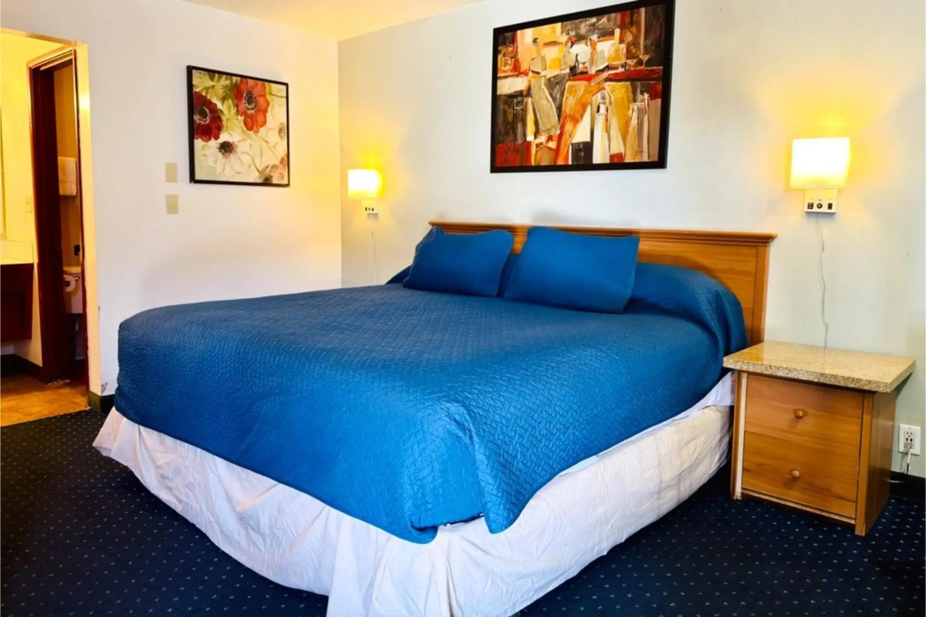 Queen Bed Non-Smoking in Beaverton Budget Inn Queen Bed Non-Smoking in Beaverton Budget Inn