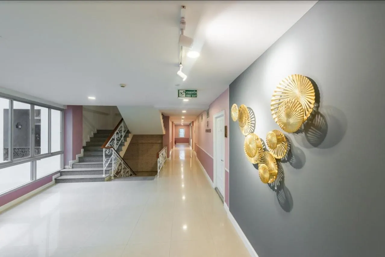 Decorative detail in Napheera Royal Tel