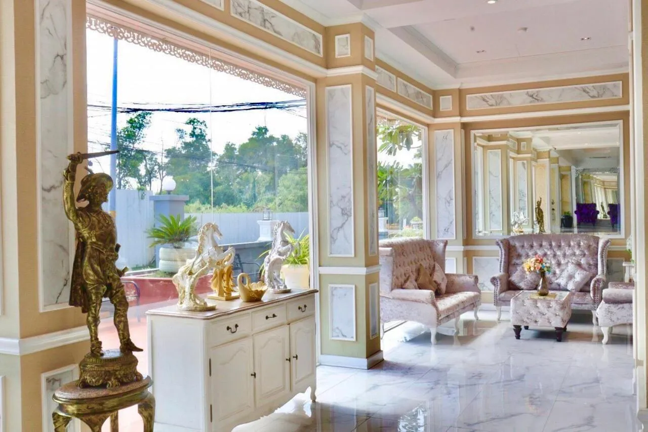 Lobby or reception in Napheera Royal Tel